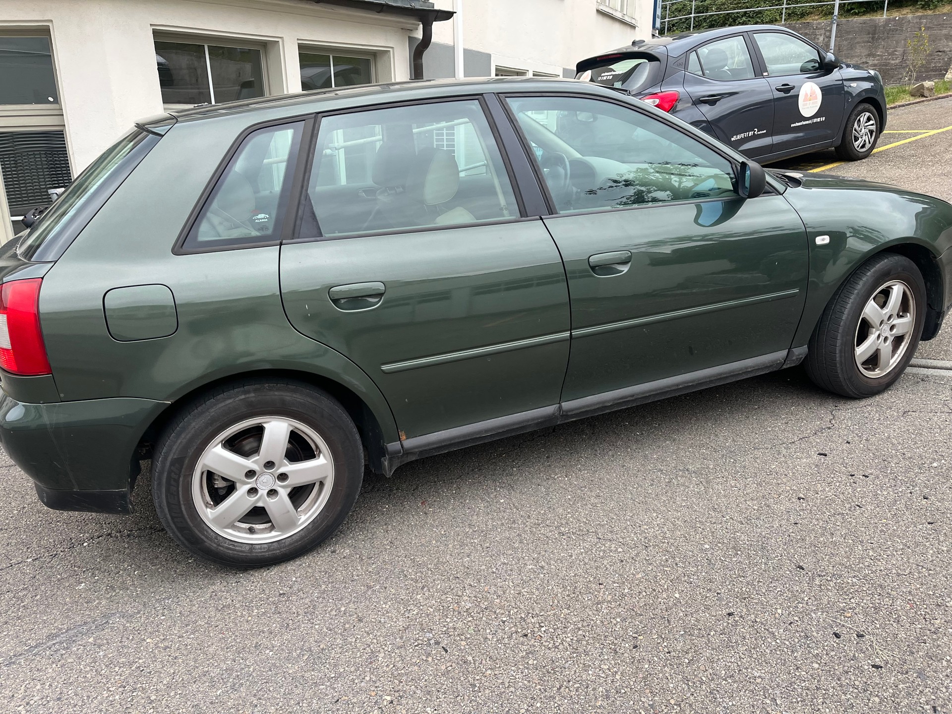 AUDI A3 1.8 T quattro Ambition-image-5