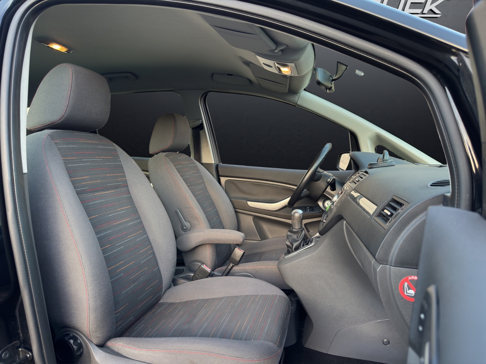 FORD C-Max 1.8 Flexifuel Carving-image-9