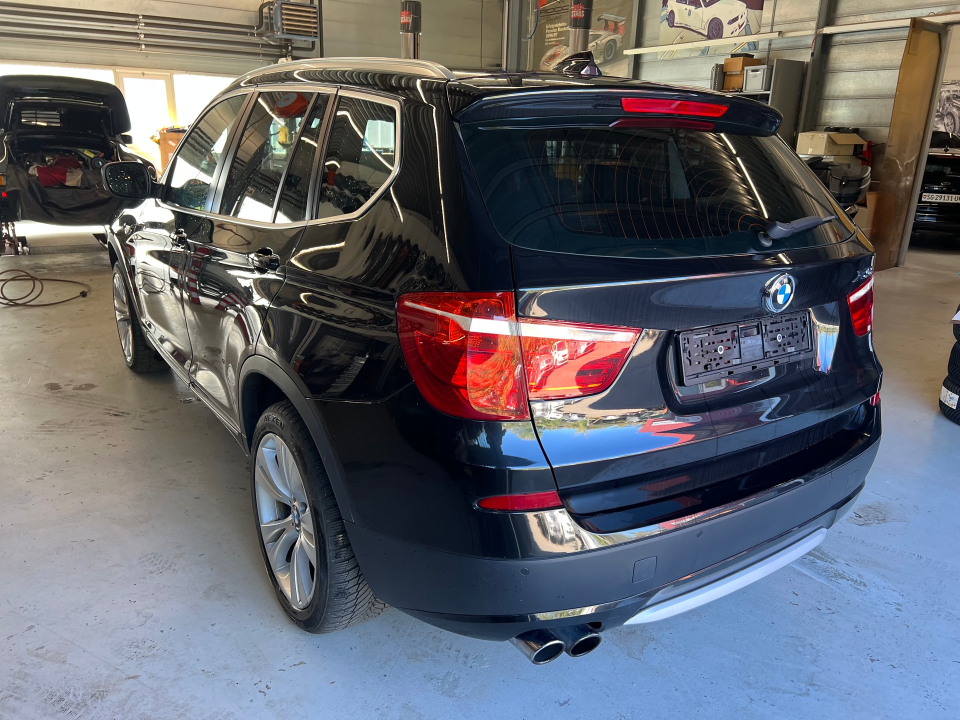 BMW X3 xDrive 35i Steptronic-showroom-element-2