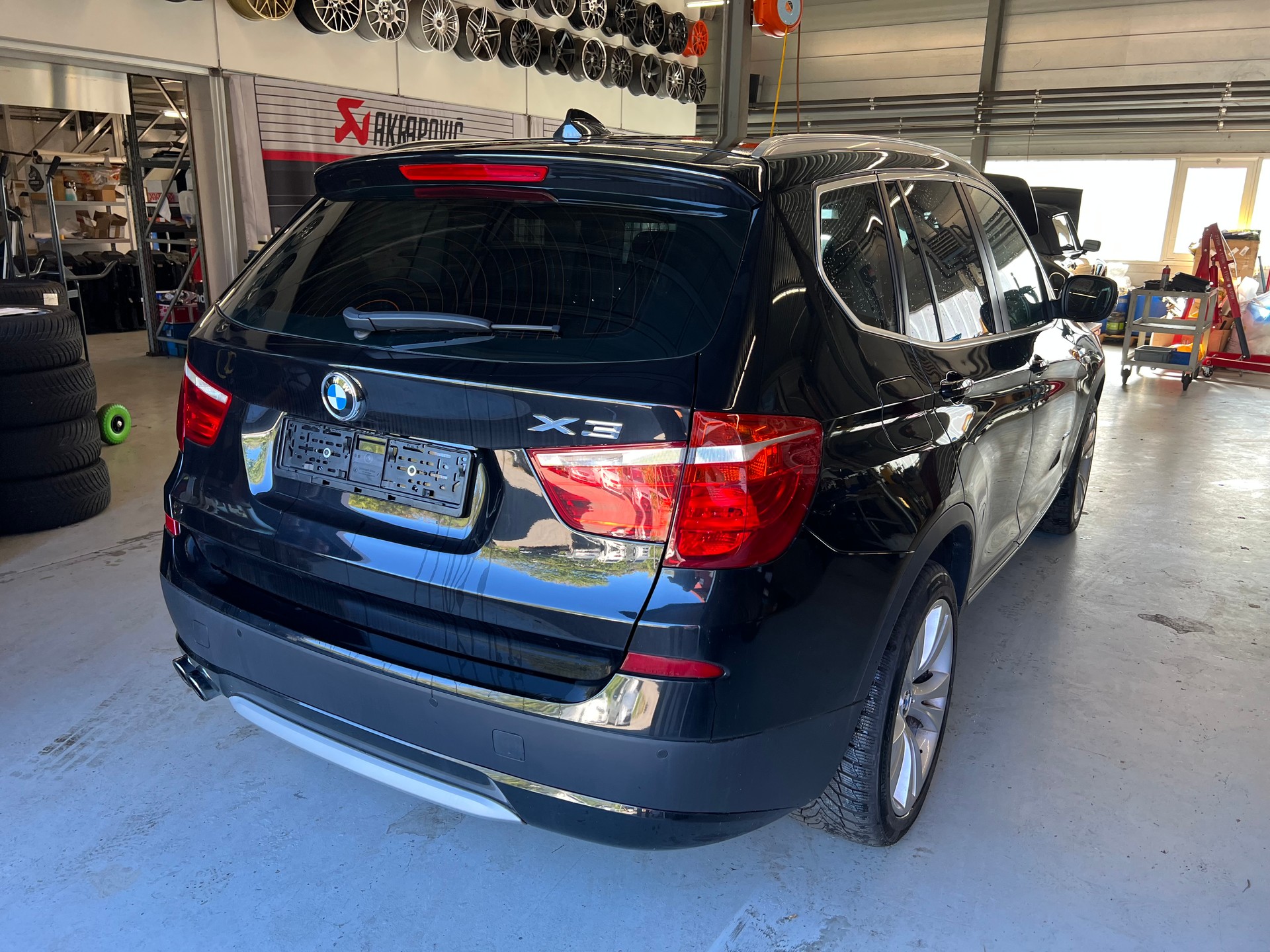 BMW X3 xDrive 35i Steptronic-showroom-element-3