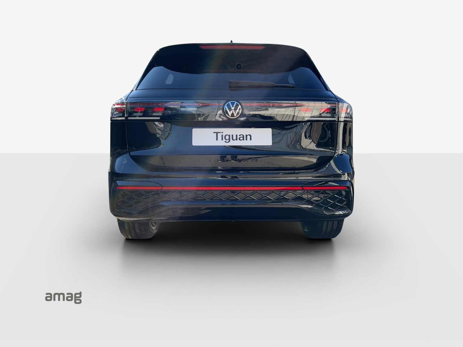 VW Tiguan 2.0 TSI DSG R-Line 4Motion-showroom-element-3
