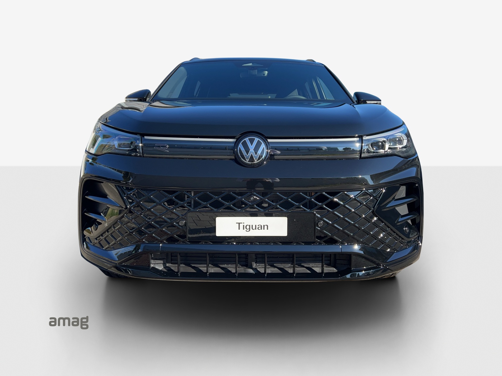 VW Tiguan 2.0 TSI DSG R-Line 4Motion-image-6