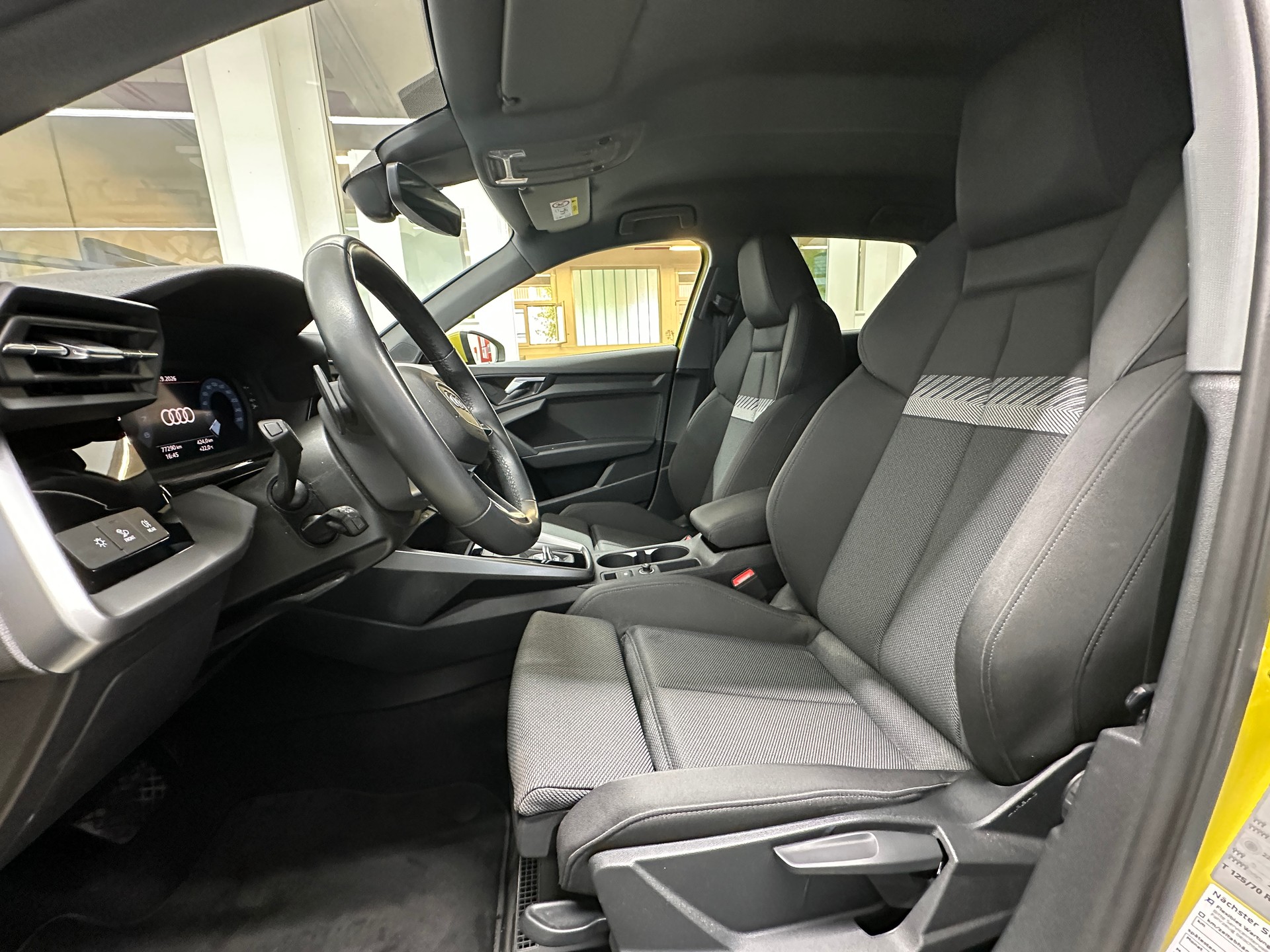 AUDI A3 Sportback 35 TFSI S line S-tronic-image-7