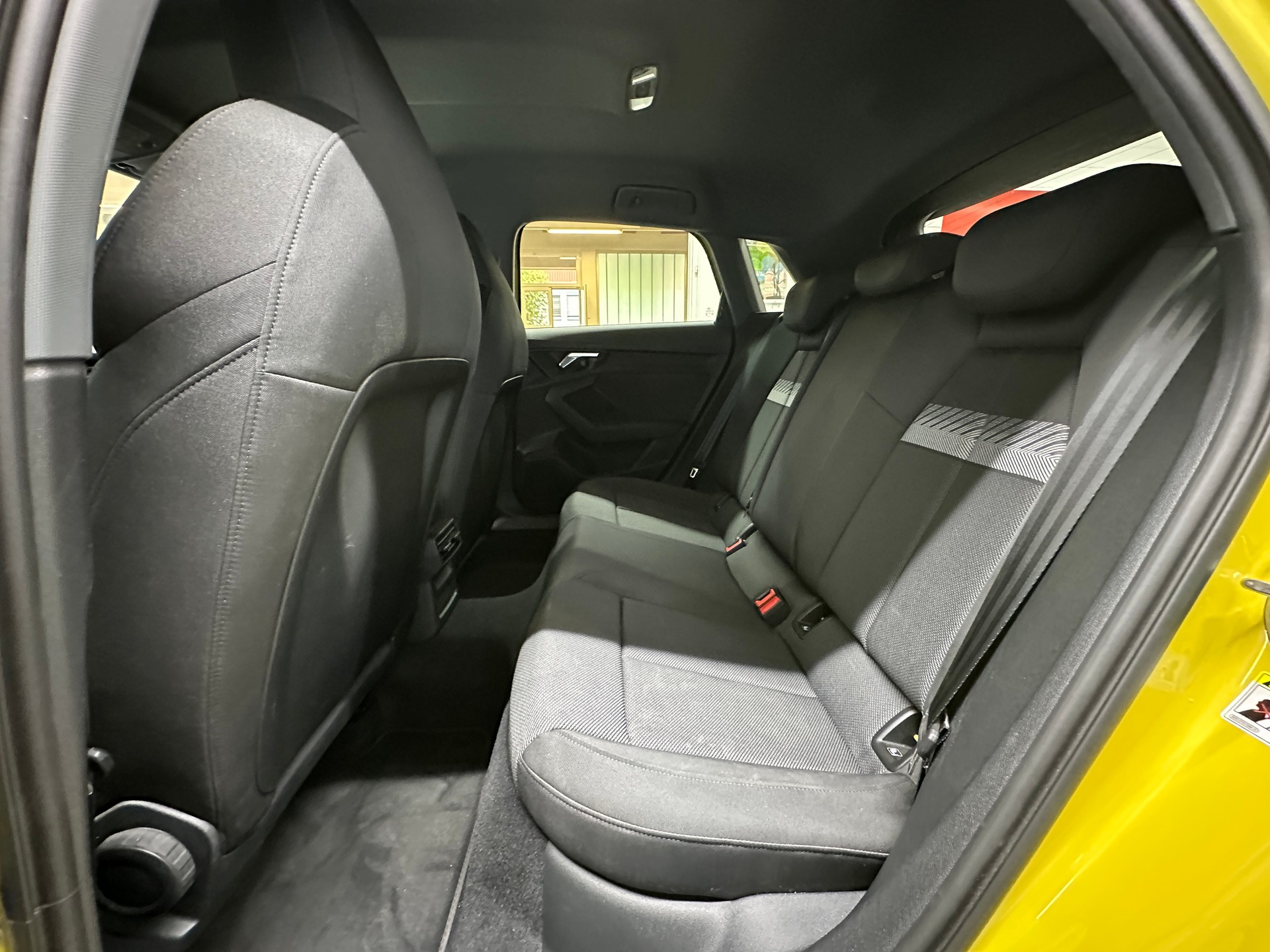 AUDI A3 Sportback 35 TFSI S line S-tronic-image-8