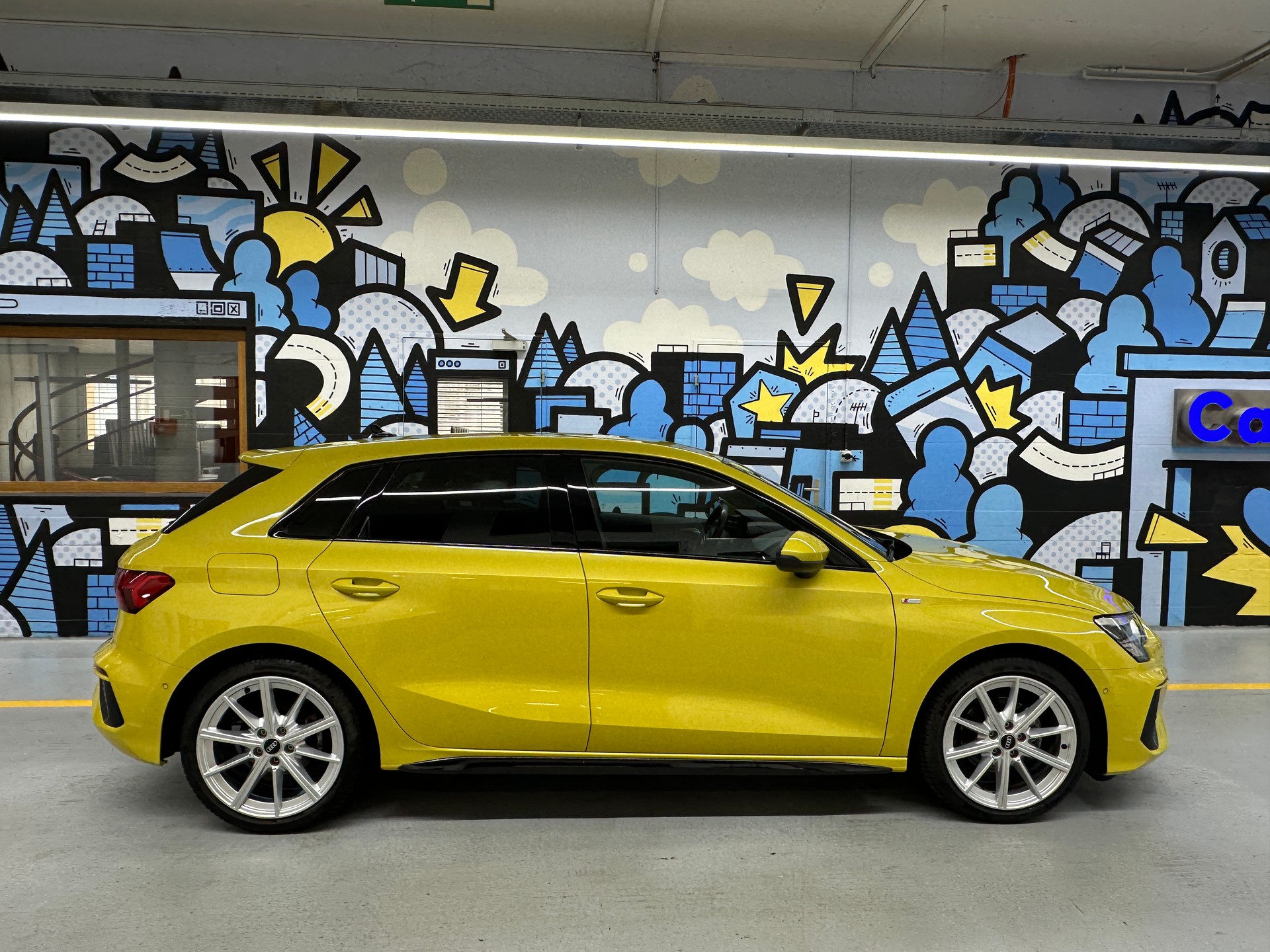 AUDI A3 Sportback 35 TFSI S line S-tronic-showroom-element-1