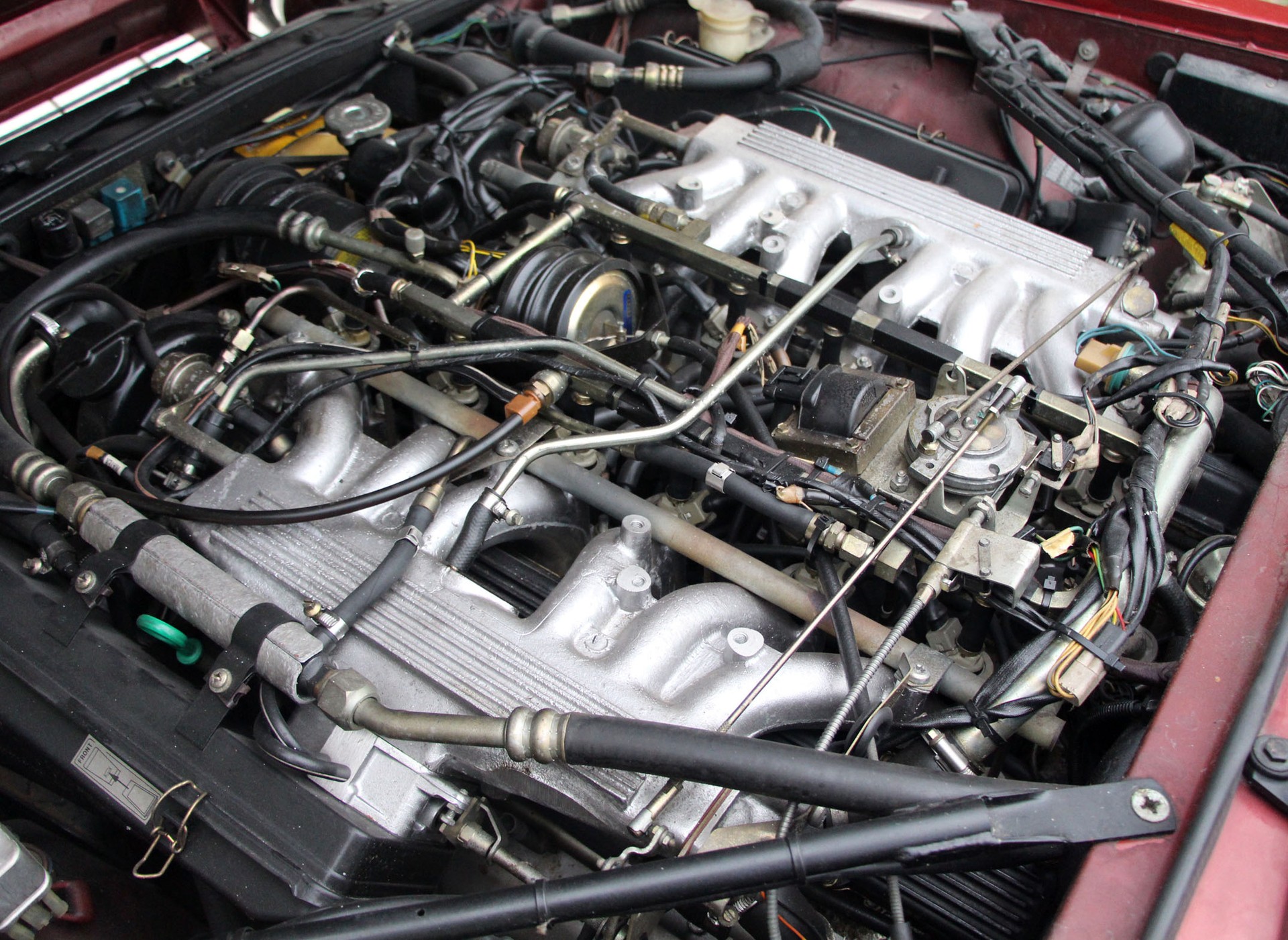 JAGUAR XJS 5.3 V12 Convertible-image-12