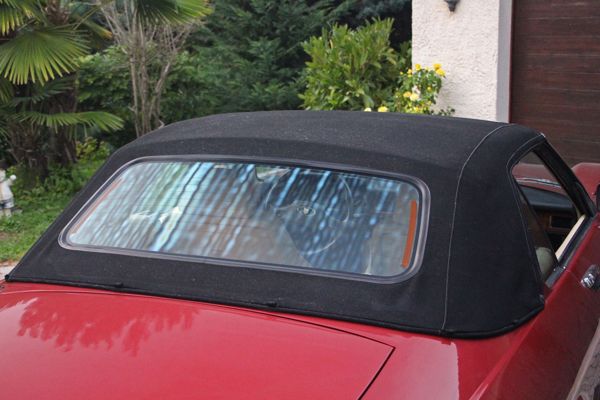 JAGUAR XJS 5.3 V12 Convertible-image-25