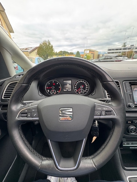 SEAT Alhambra 2.0 TDI Reference 4Drive 7 PLACES-image-8