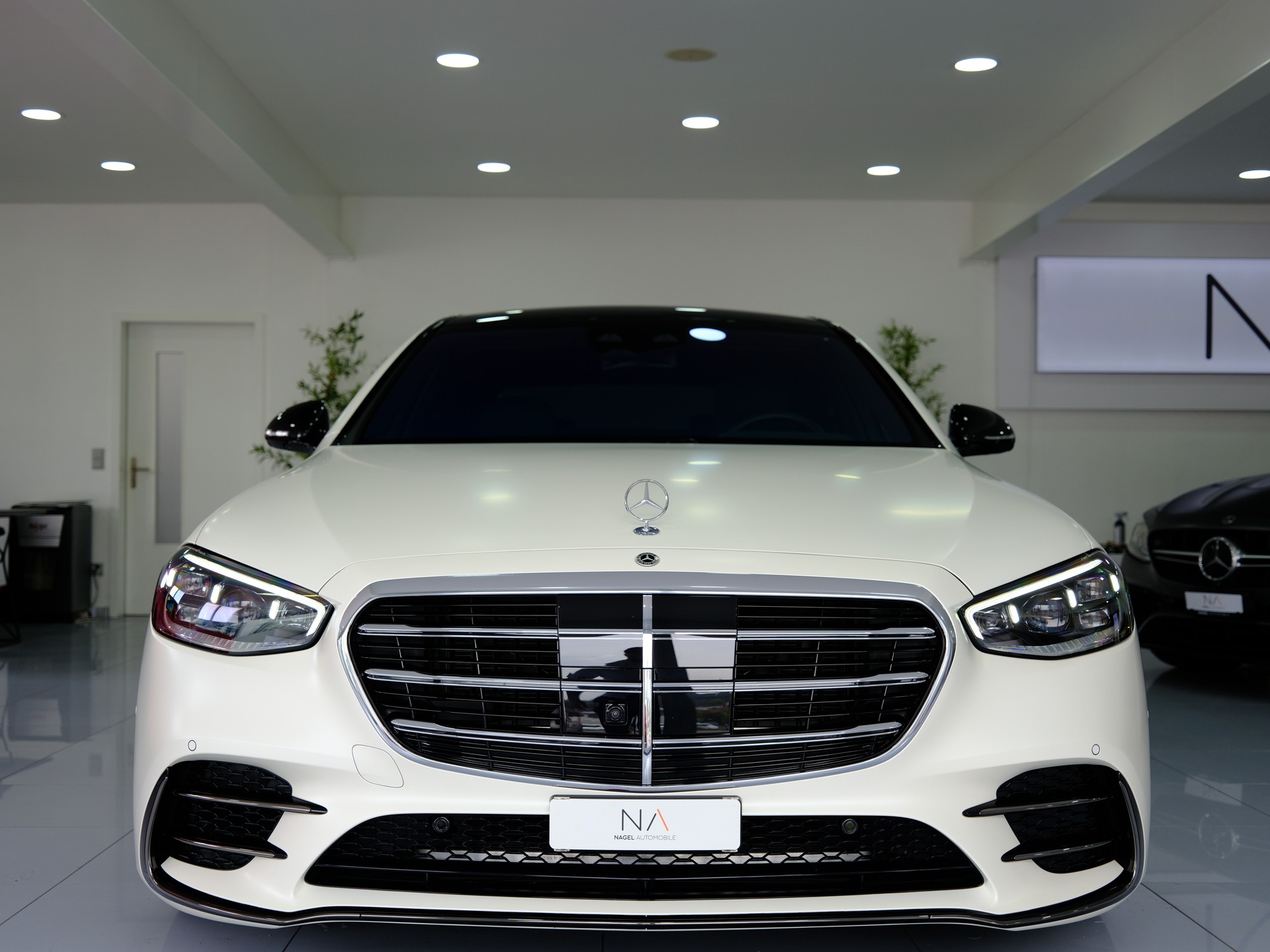 MERCEDES-BENZ S 580 L 4Matic AMG Line 9G-Tronic *Sonderlackierung* *Burmester 4D*-showroom-element-2