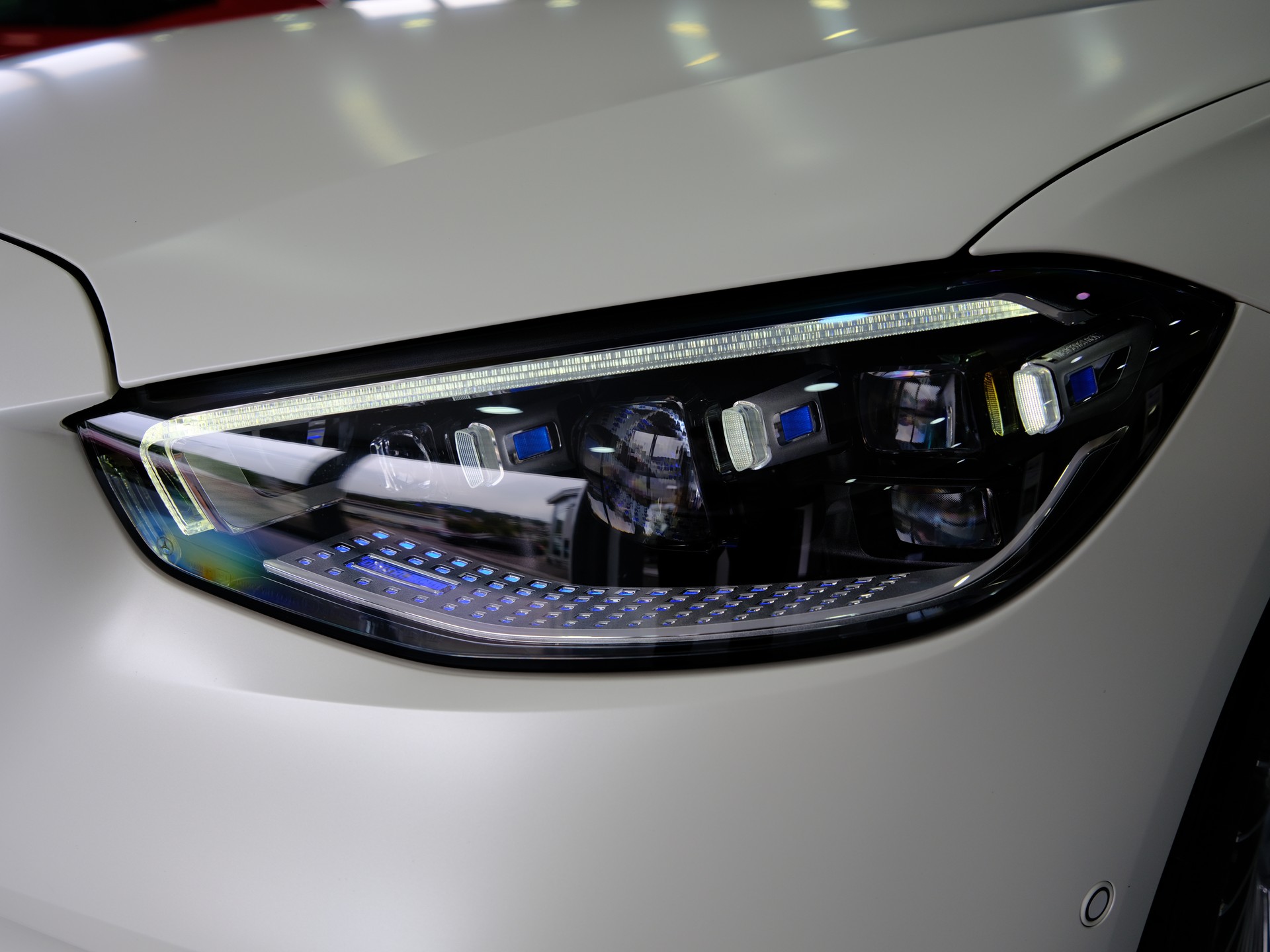 MERCEDES-BENZ S 580 L 4Matic AMG Line 9G-Tronic *Sonderlackierung* *Burmester 4D*-image-17