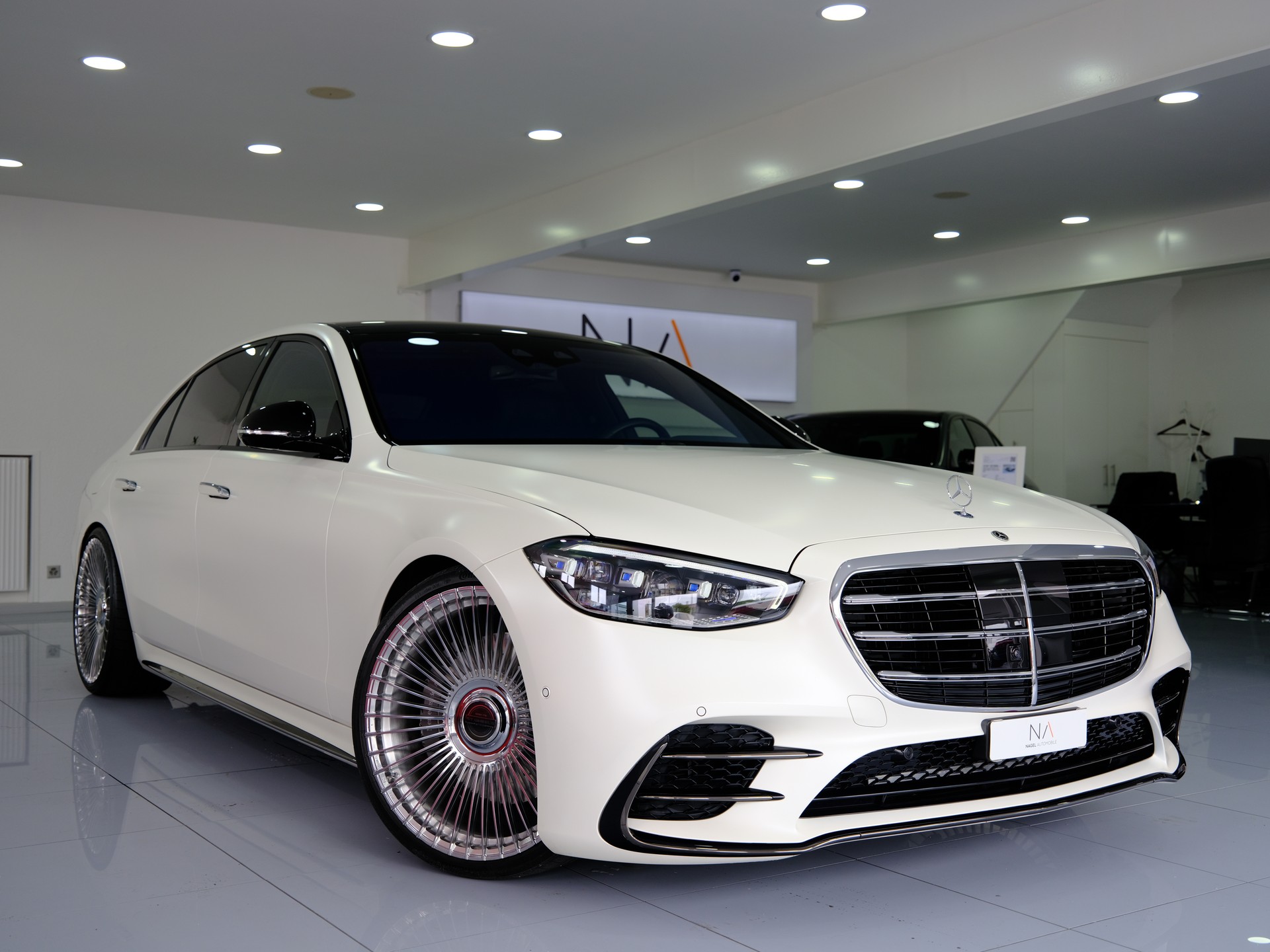 MERCEDES-BENZ S 580 L 4Matic AMG Line 9G-Tronic *Sonderlackierung* *Burmester 4D*