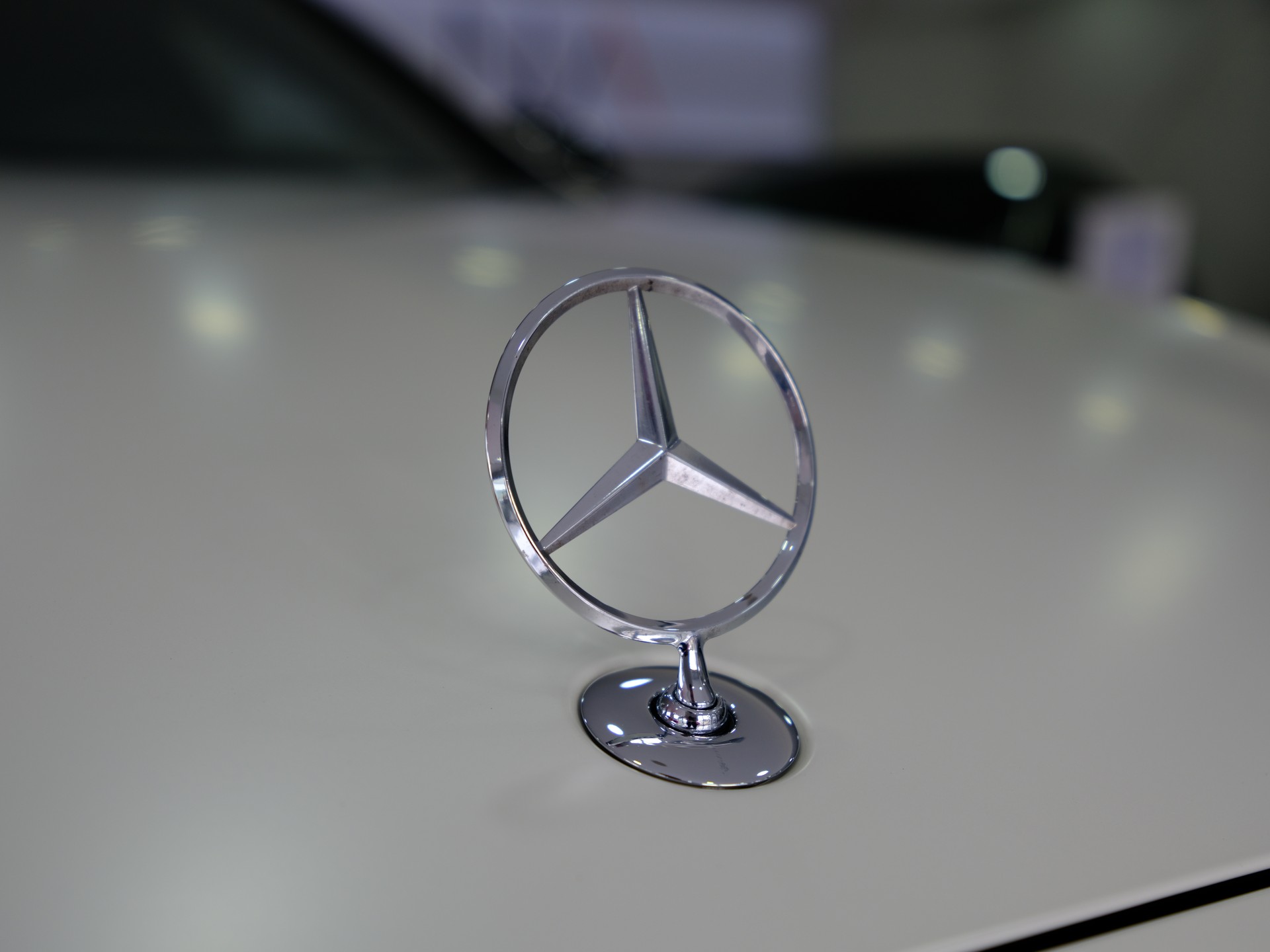 MERCEDES-BENZ S 580 L 4Matic AMG Line 9G-Tronic *Sonderlackierung* *Burmester 4D*-image-15