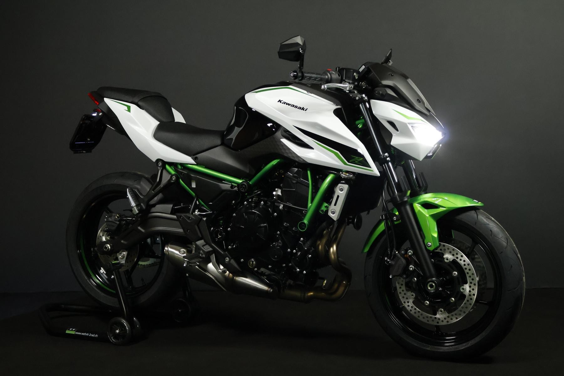 KAWASAKI Z 650 S (50/35 KW) Level 2-image-1
