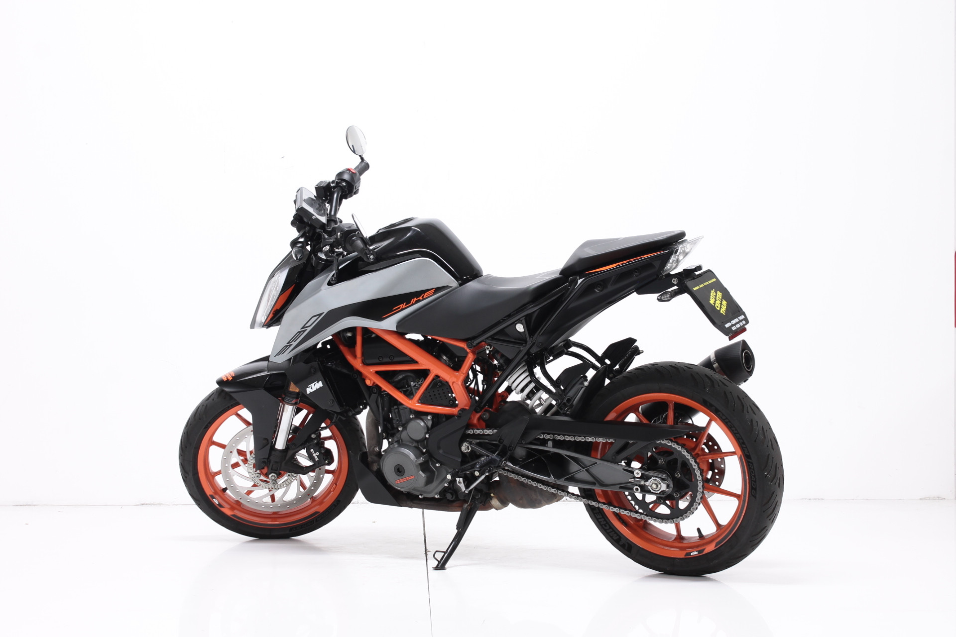 KTM 390 Duke-image-5
