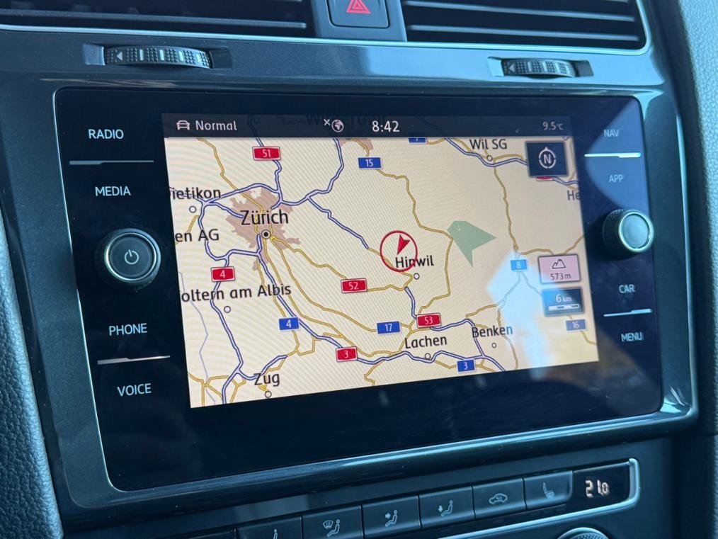 VW Golf 1.5 TSI EVO Comfortline DSG-image-5