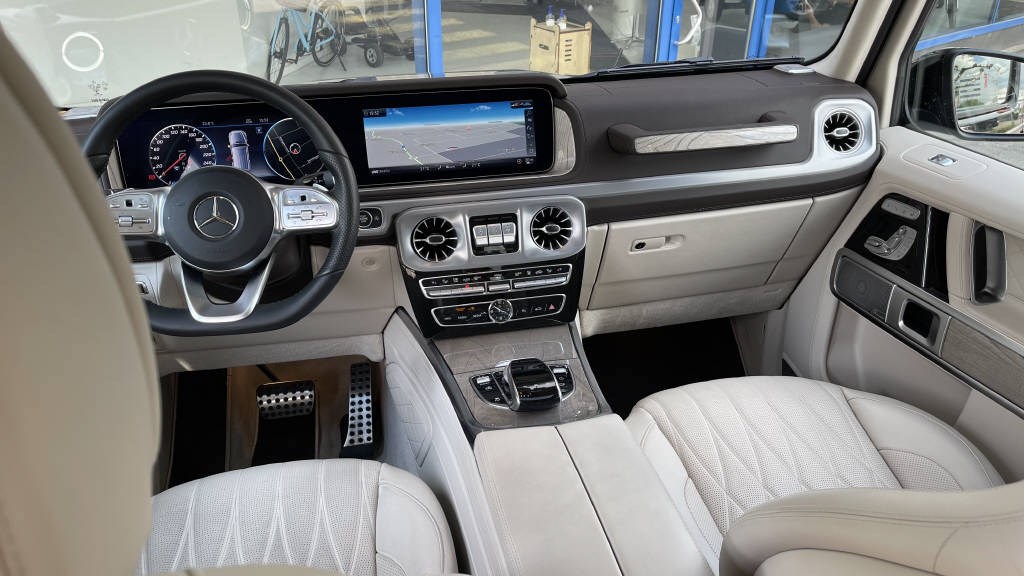 MERCEDES-BENZ G 400 d-image-11