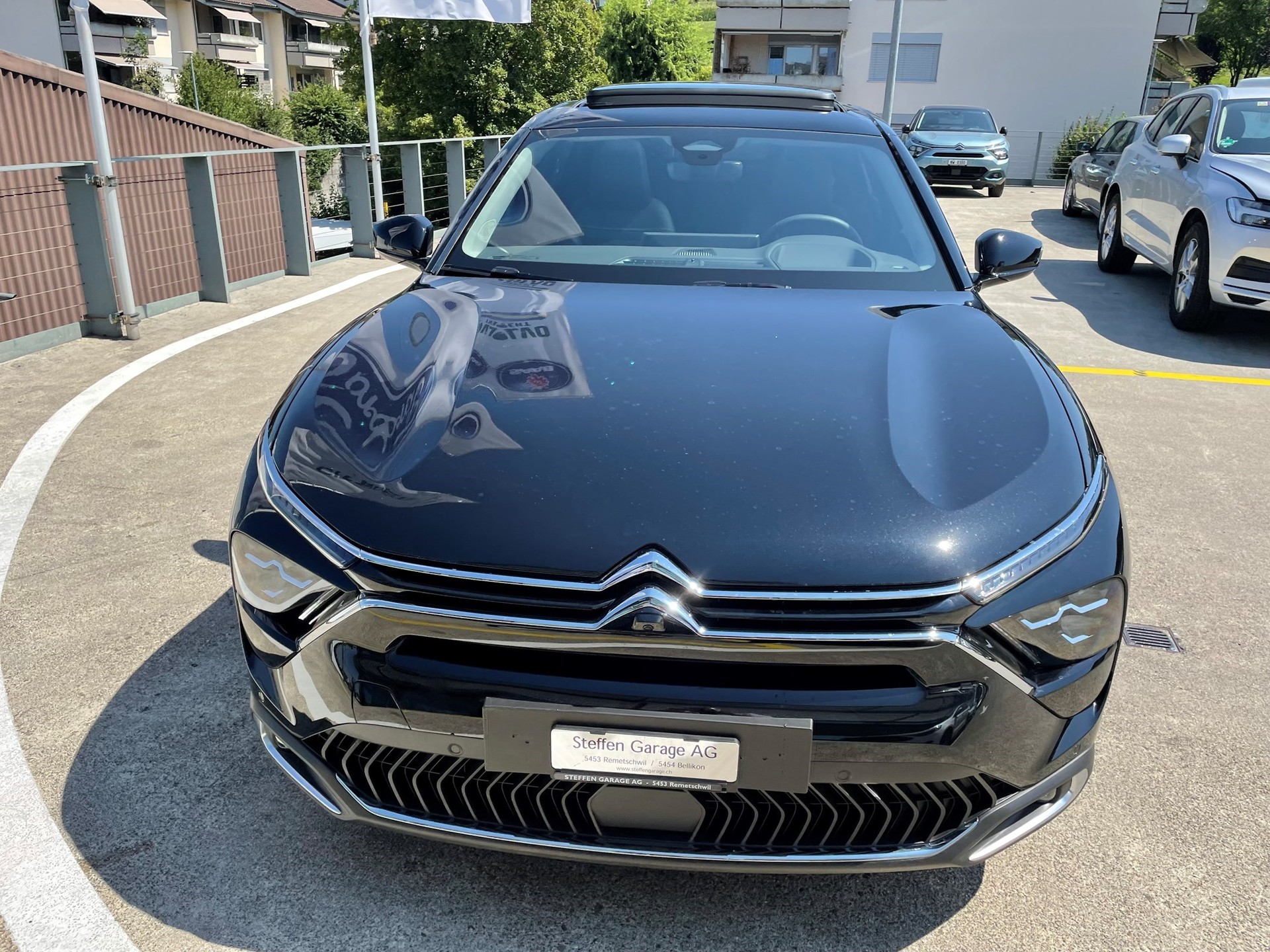 CITROEN C5 X 1.6i PureTech Shine EAT8-image-1