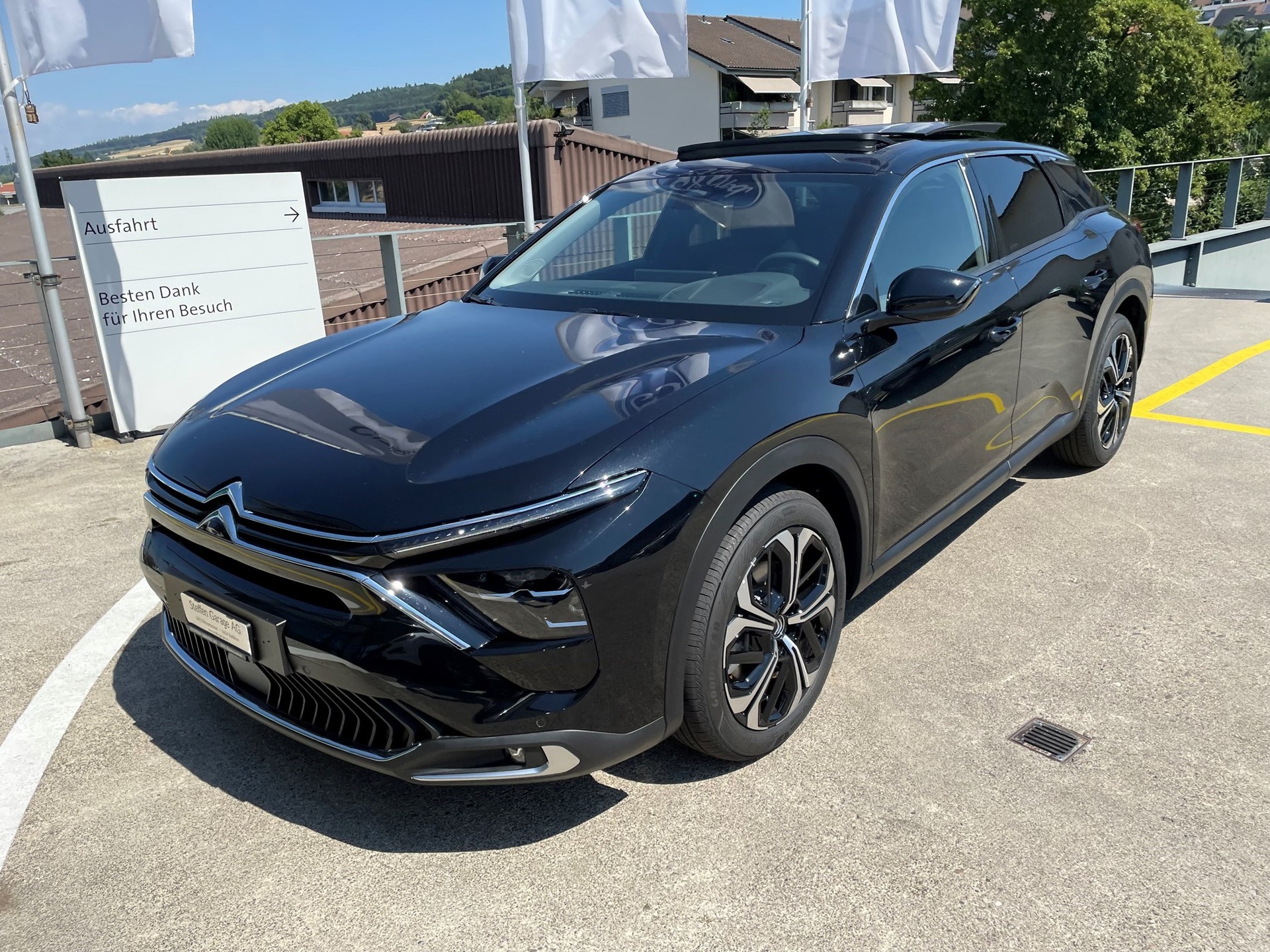 CITROEN C5 X 1.6i PureTech Shine EAT8-image-3