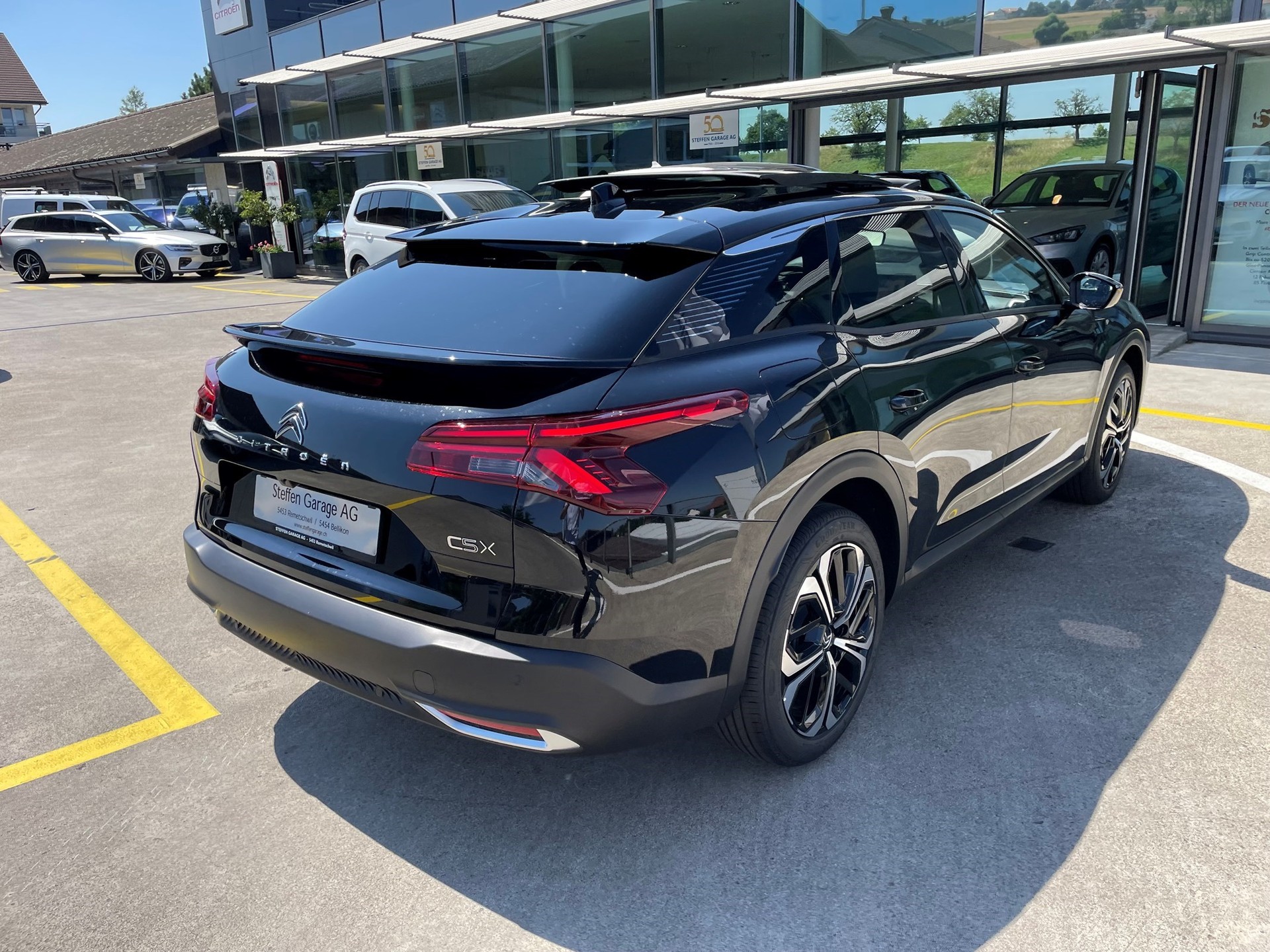 CITROEN C5 X 1.6i PureTech Shine EAT8-image-4