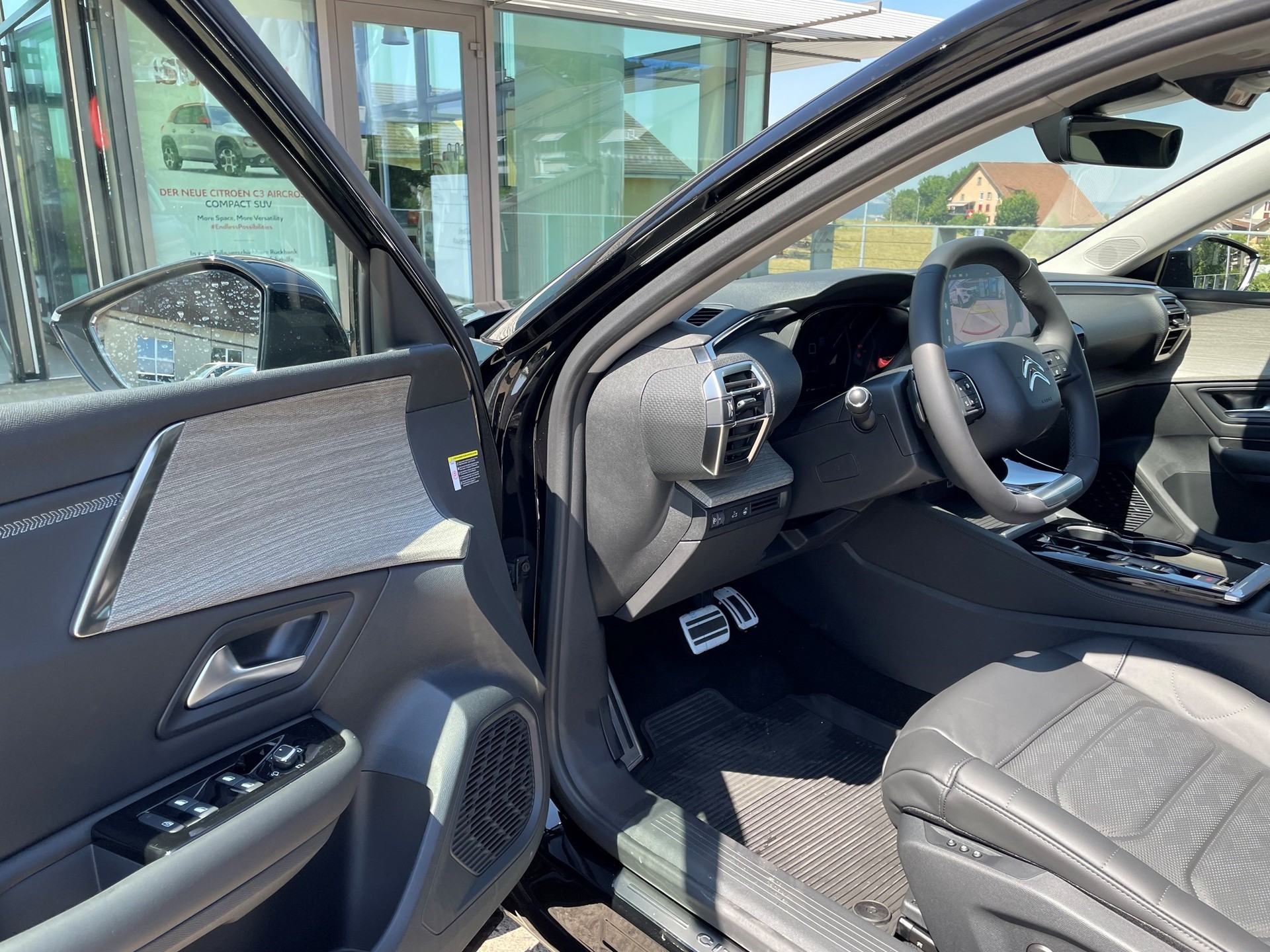 CITROEN C5 X 1.6i PureTech Shine EAT8-image-10