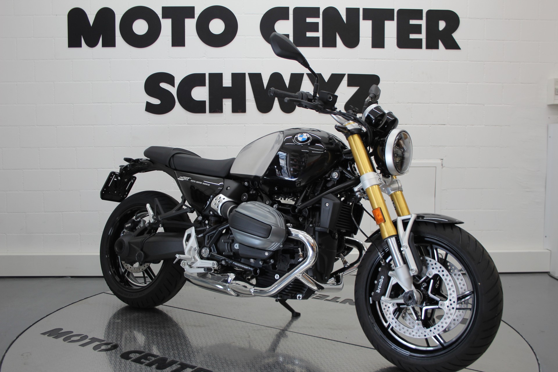 BMW R 12 nineT-image-1