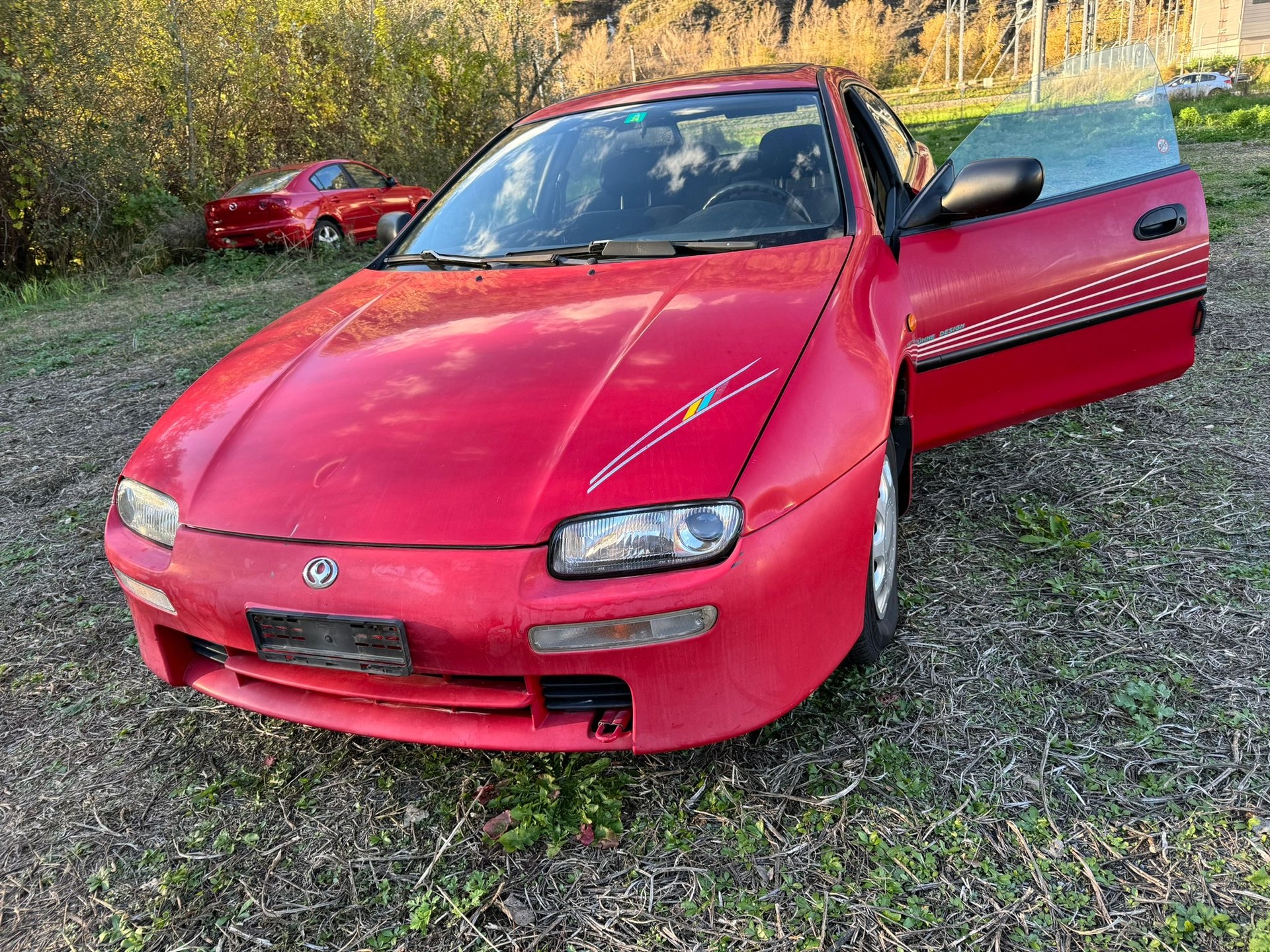 MAZDA 323 F 1.5i-16V GL-image-2