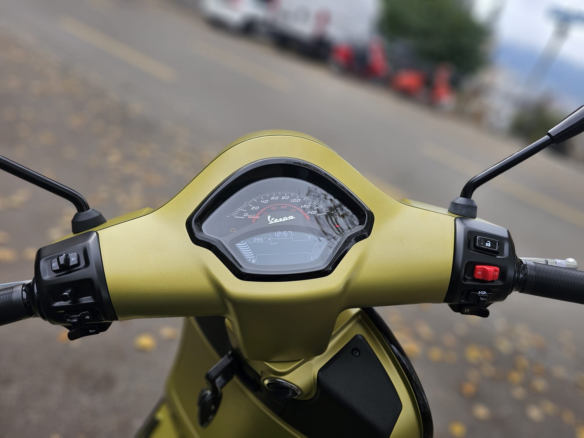 PIAGGIO Vespa GTS 125 Super Sport RST Euro 5+-image-4
