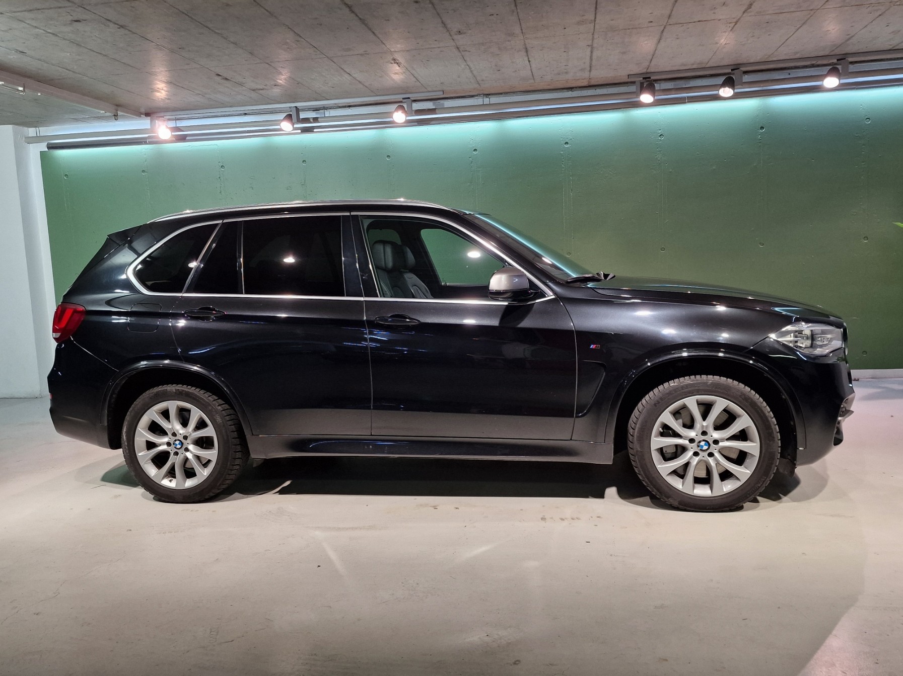 BMW X5 xDrive M50d Steptronic-image-3