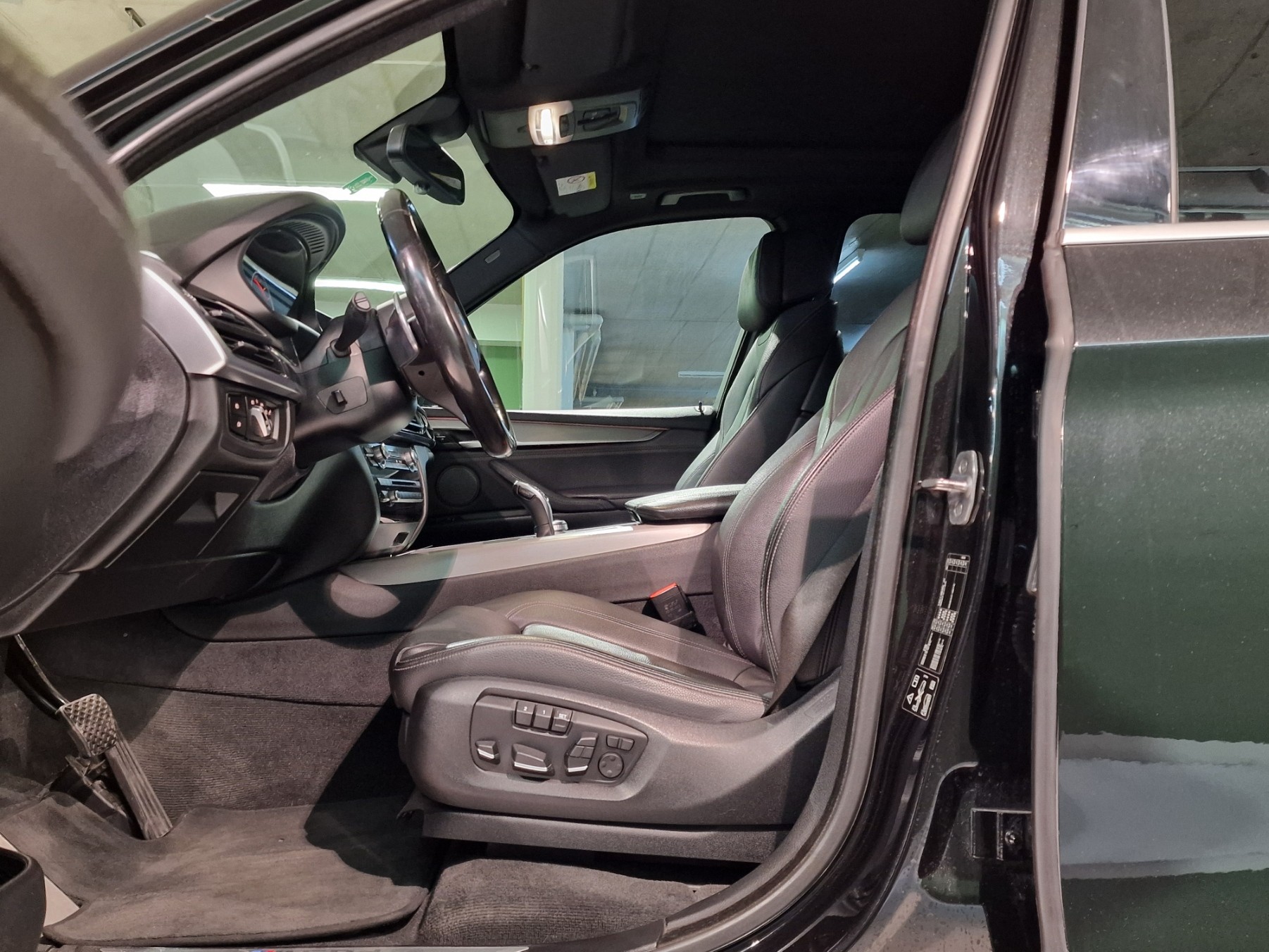 BMW X5 xDrive M50d Steptronic-image-6