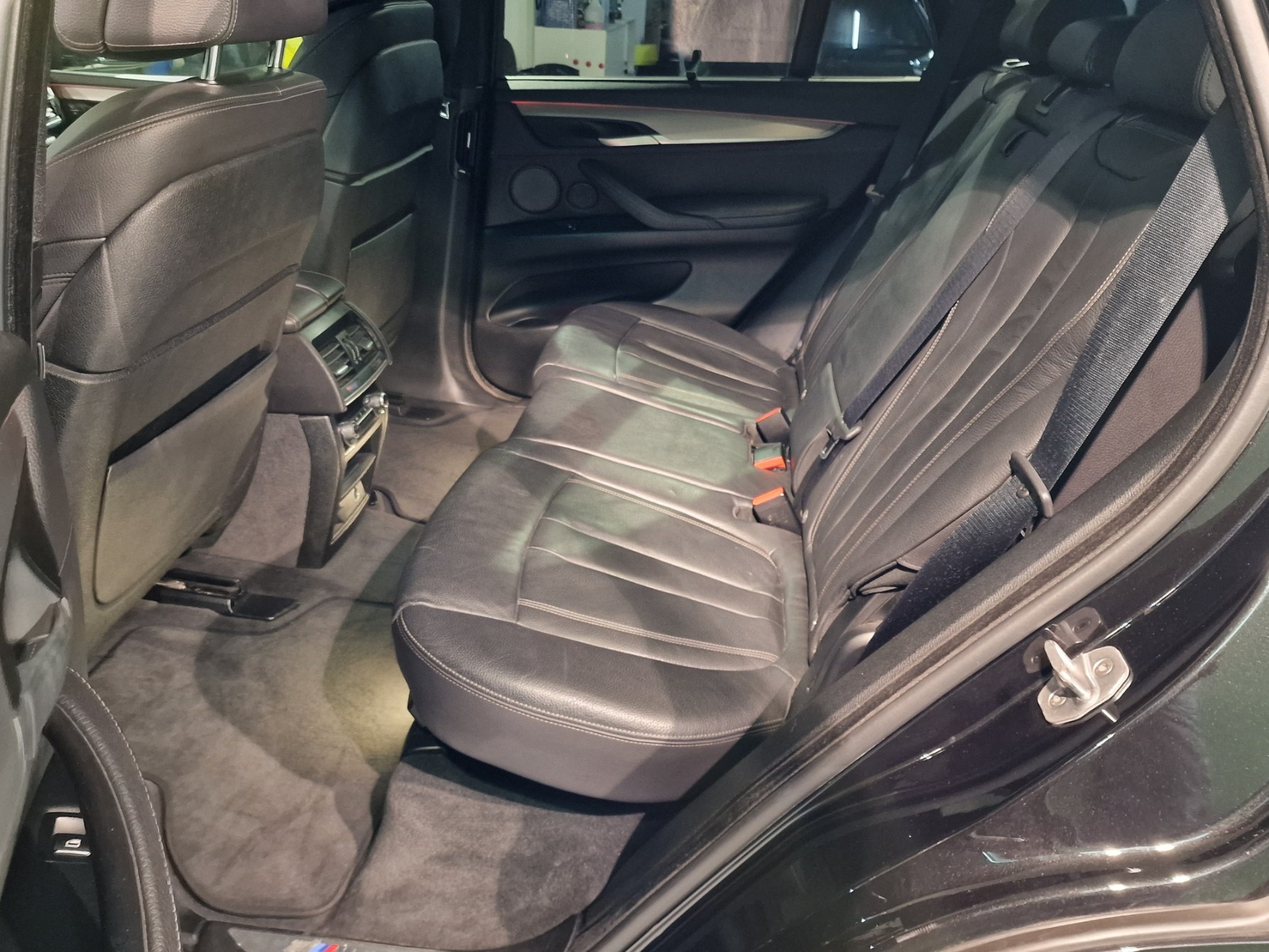BMW X5 xDrive M50d Steptronic-image-9