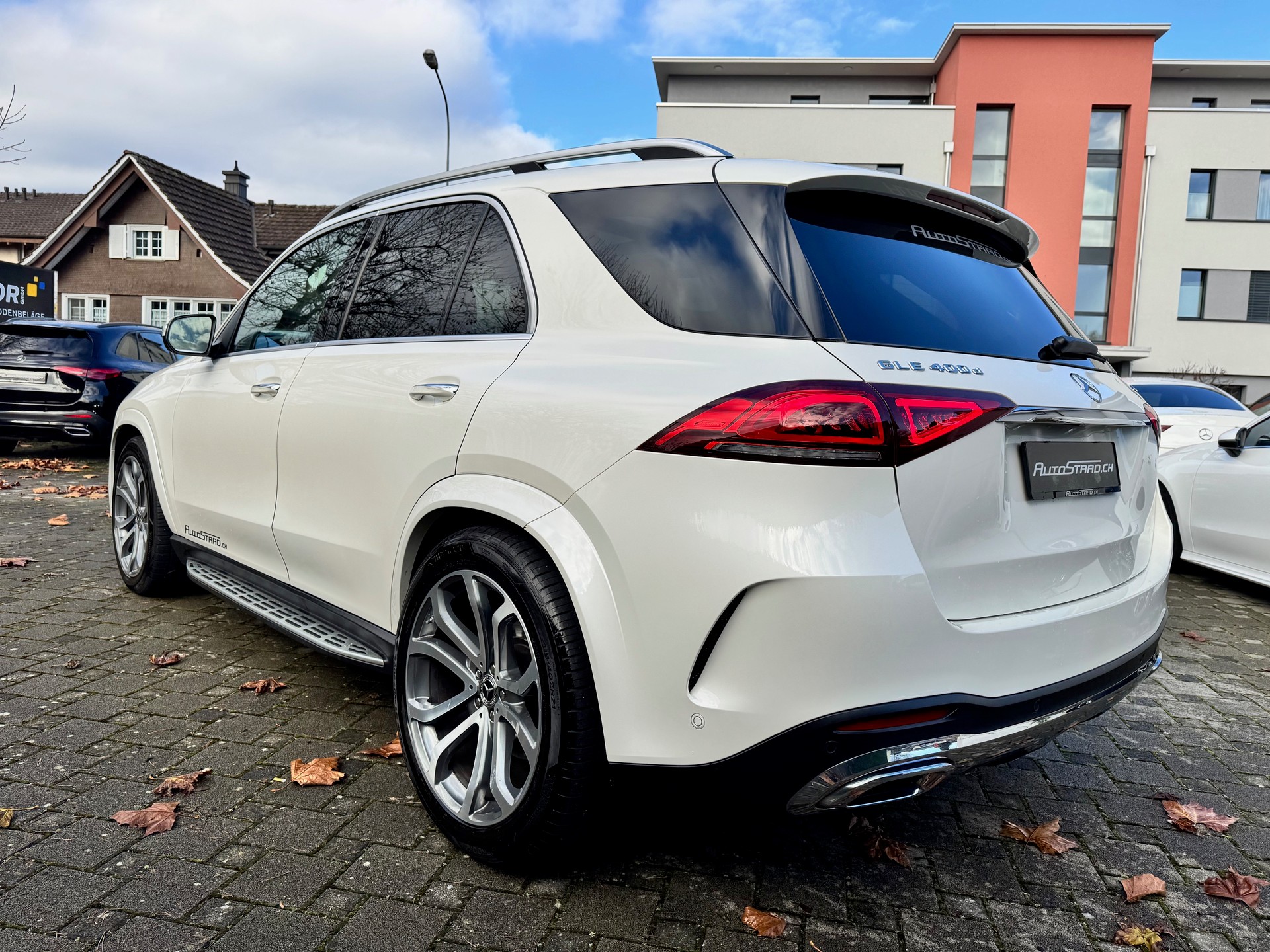 MERCEDES-BENZ GLE 400 d 4Matic AMG Line 9G-Tronic-image-5