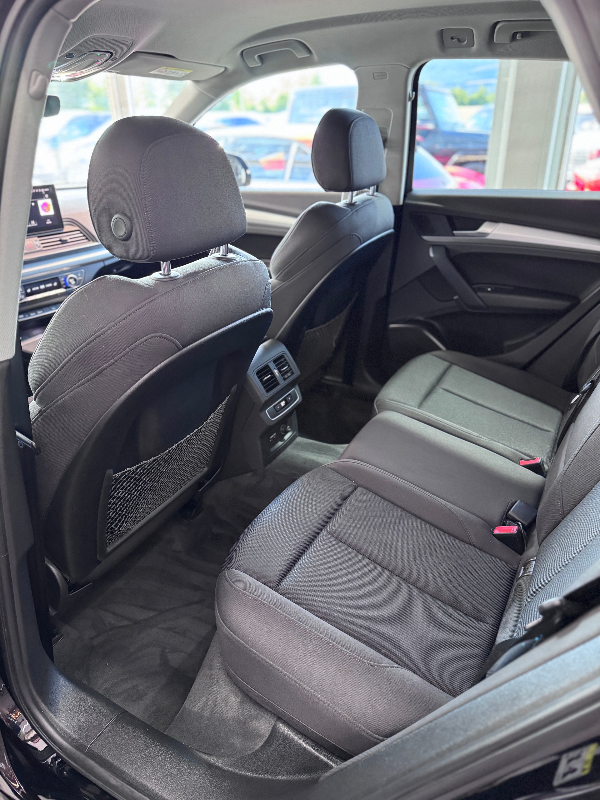 AUDI Q5 40 TDI quattro S-tronic-image-16