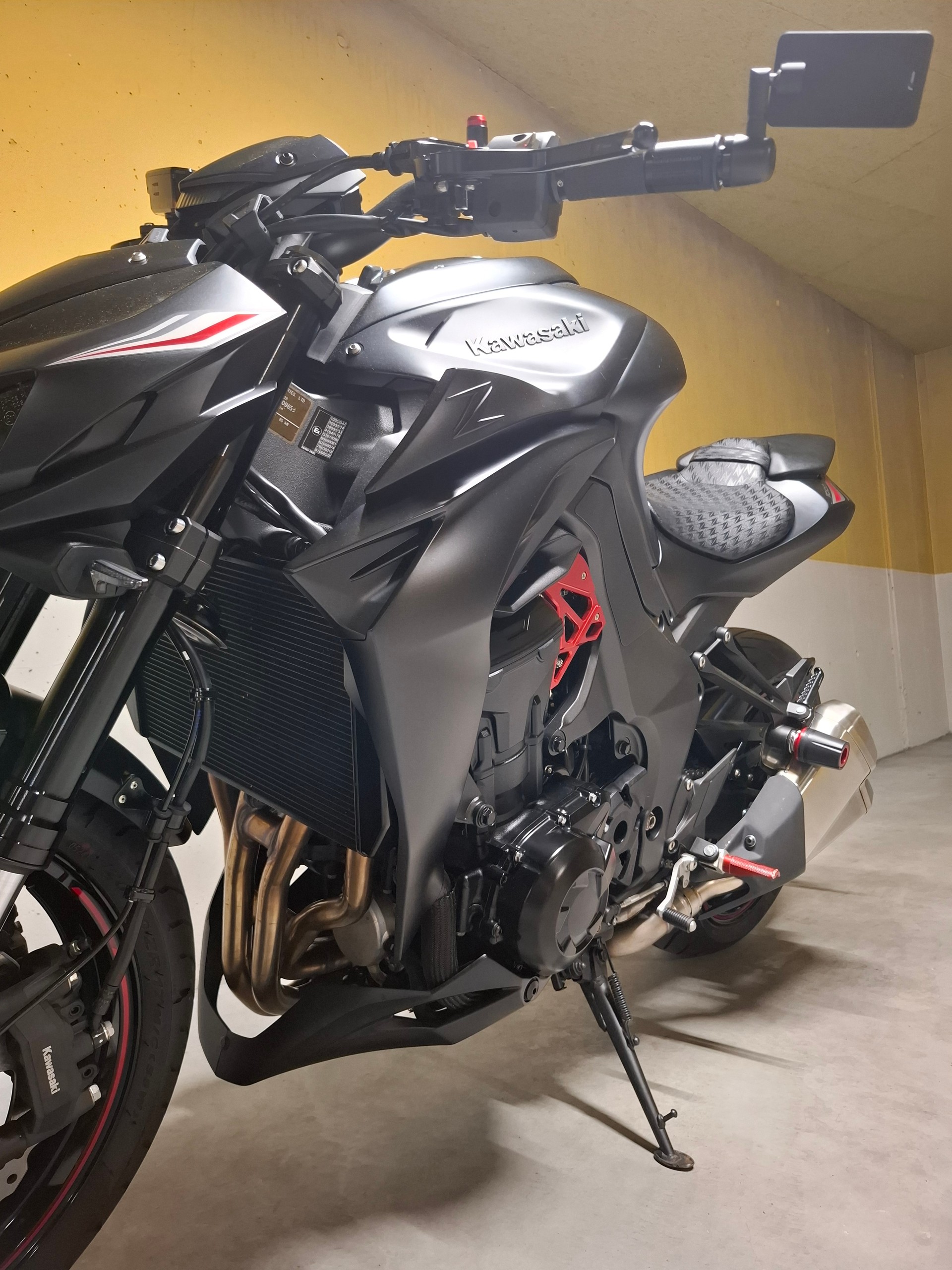 KAWASAKI Z 1000 ABS-image-2