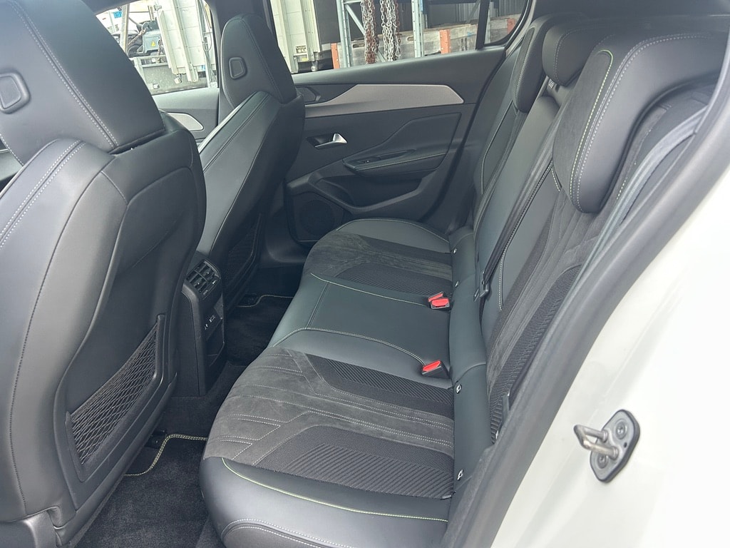 PEUGEOT 308 1.6 PHEV 225 GT-image-16