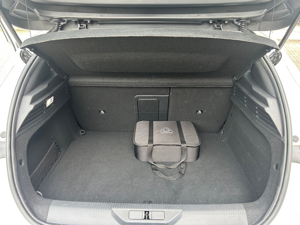 PEUGEOT 308 1.6 PHEV 225 GT-image-17