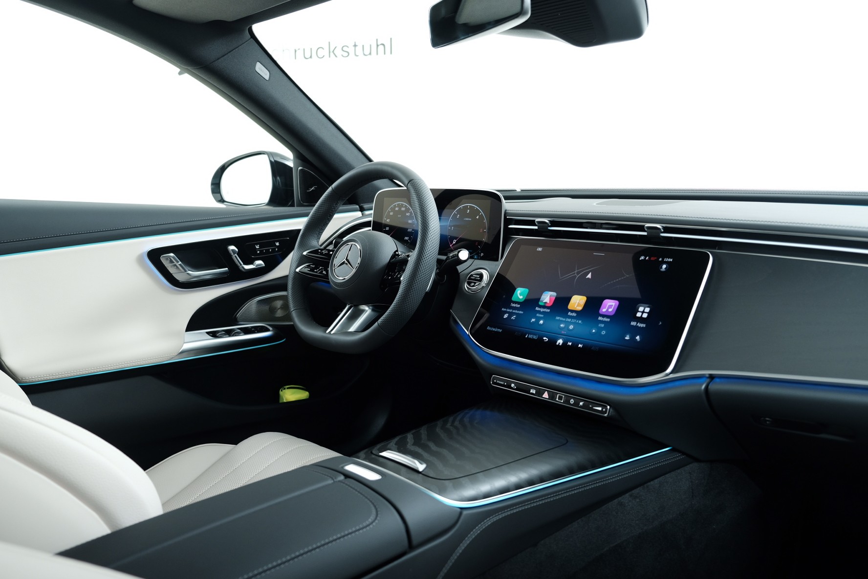 MERCEDES-BENZ E 220 d T 4Matic 9G-Tronic-image-13