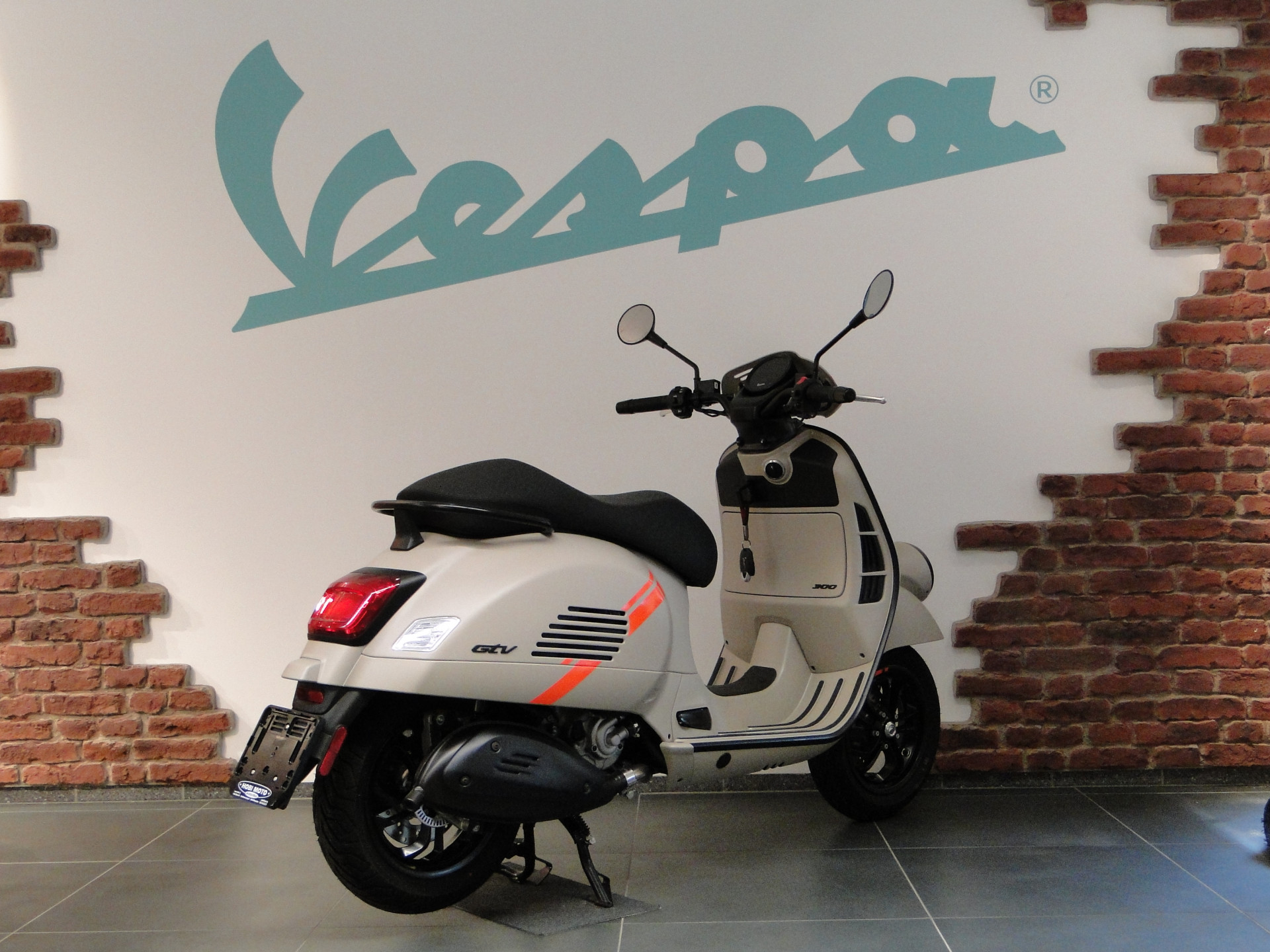 PIAGGIO Vespa GTV 300 HPE-image-3