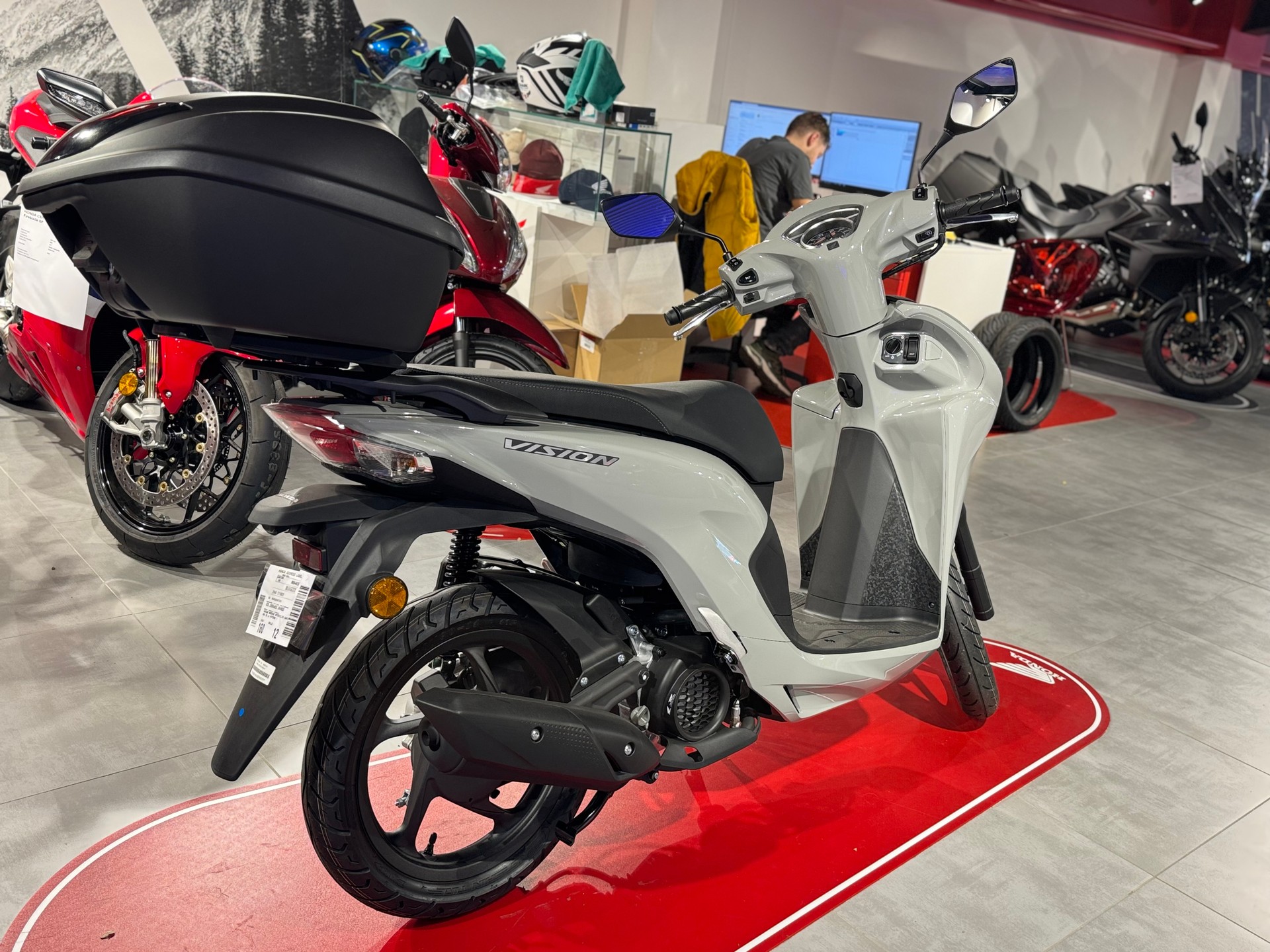 HONDA NSC Vision 110-image-2