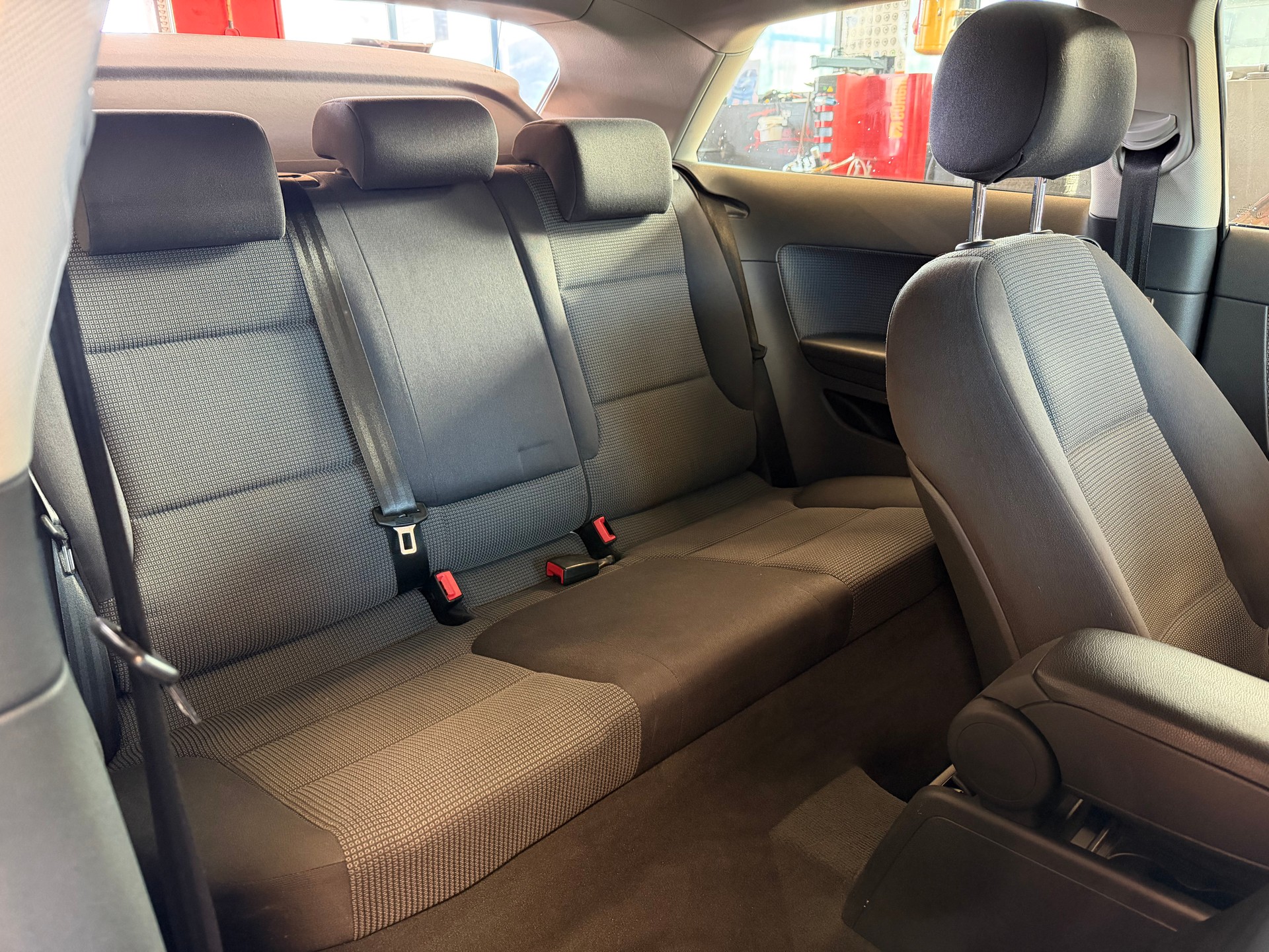 AUDI A3 1.6 Ambiente-image-9