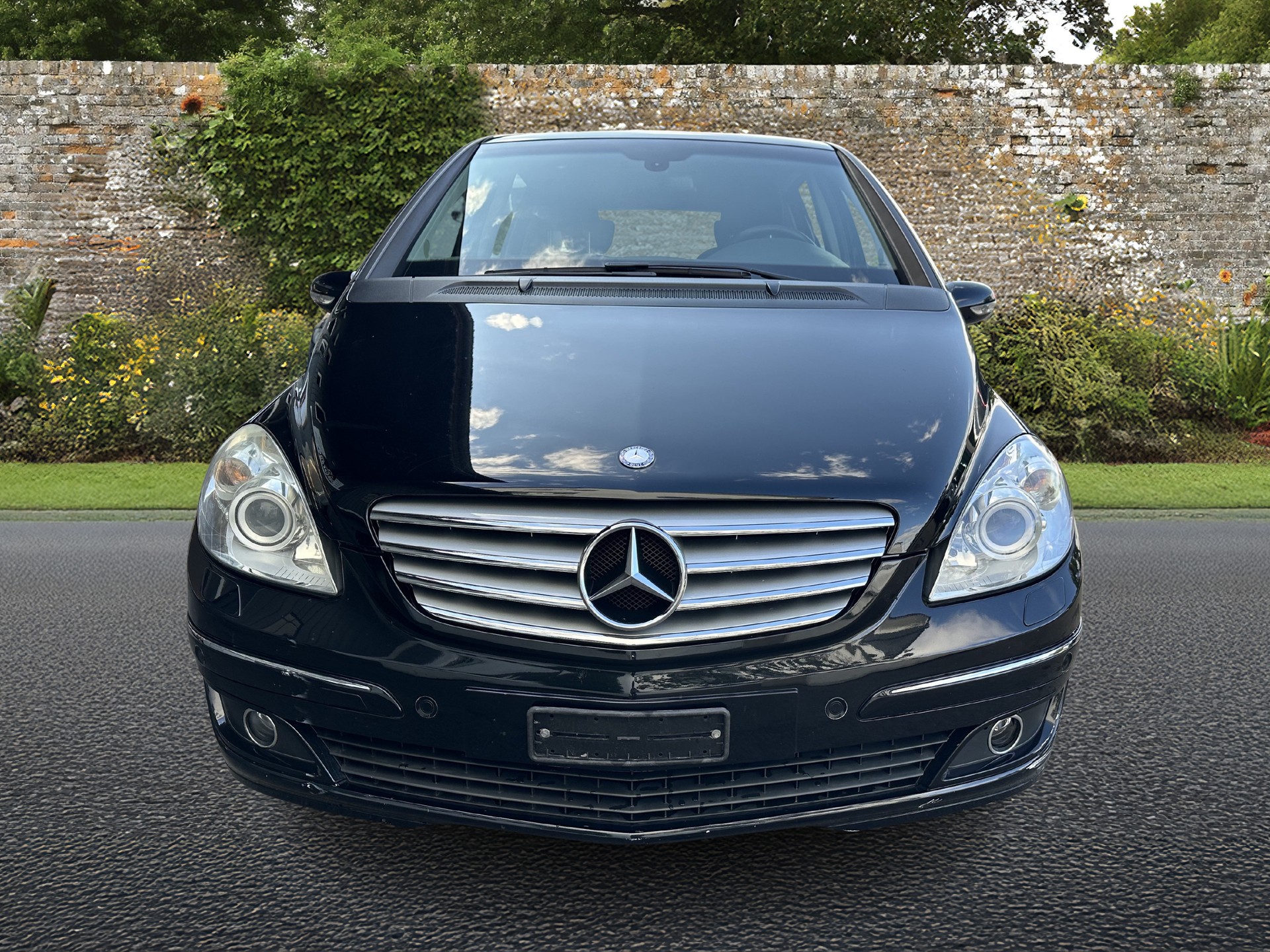 MERCEDES-BENZ B 200 CDI-image-7