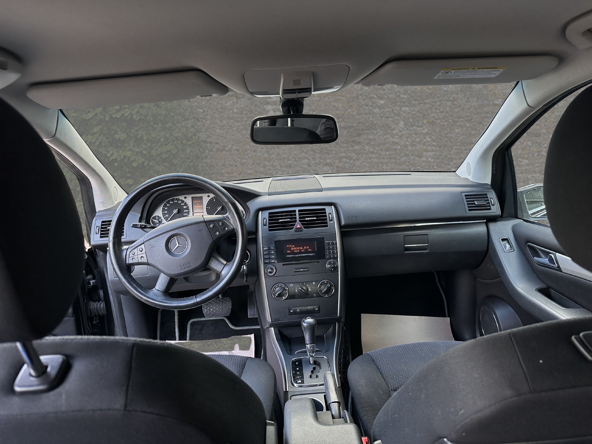 MERCEDES-BENZ B 200 CDI-image-8