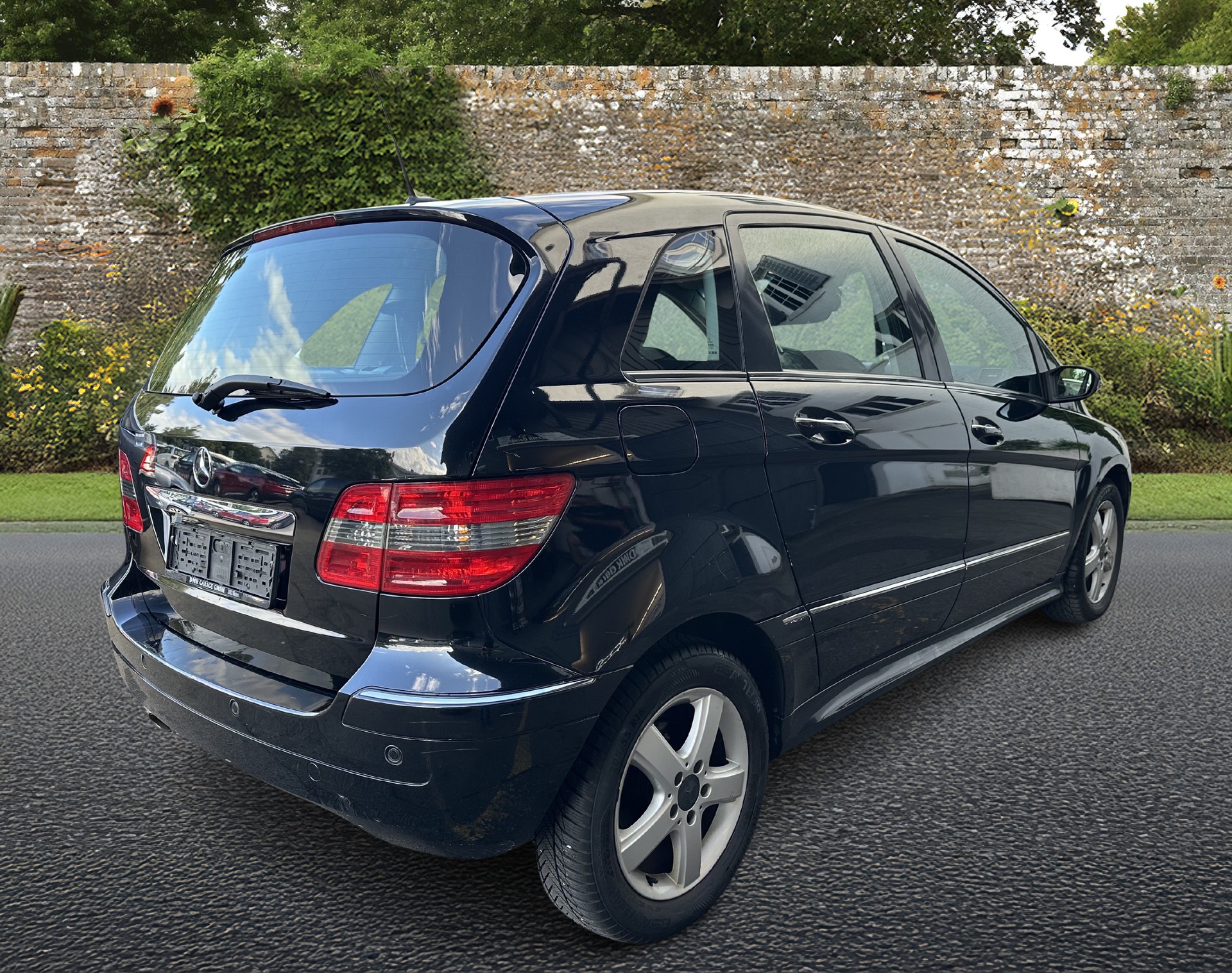 MERCEDES-BENZ B 200 CDI-image-4