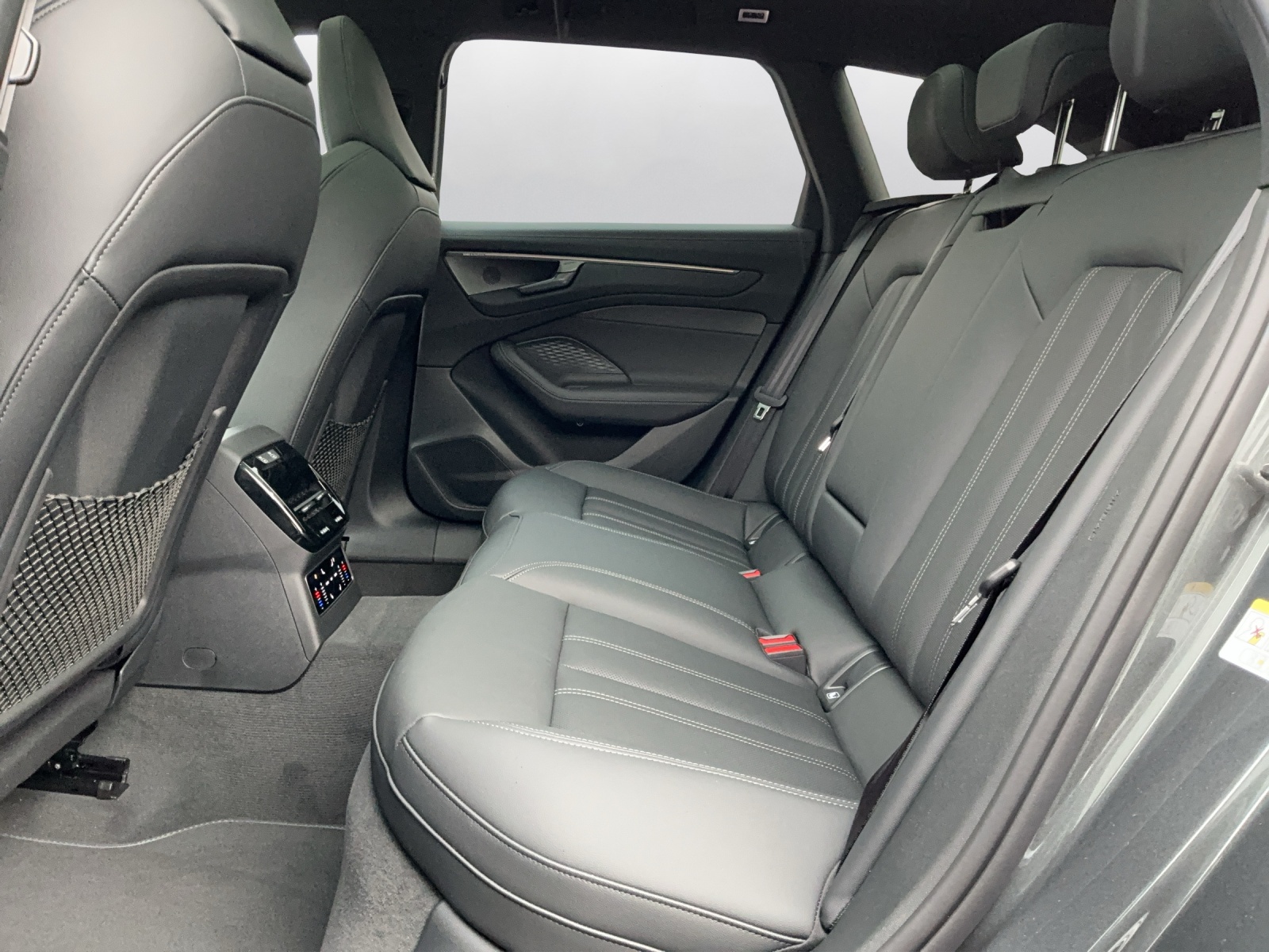 AUDI A6 Avant e-hybrid quattro 220 kW S tronic-image-10