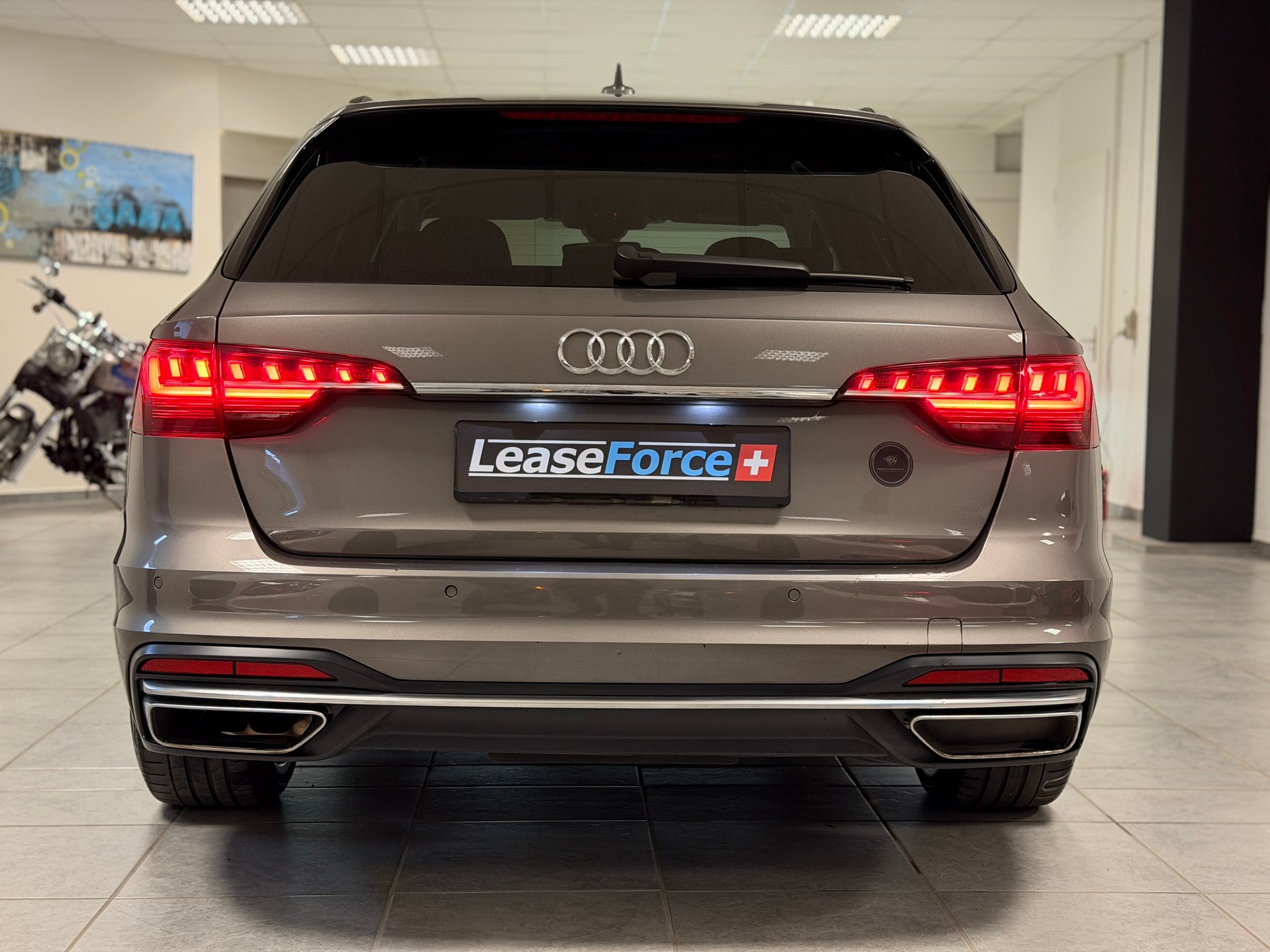 AUDI A4 Avant 40 TDI advanced quattro S-tronic-image-15