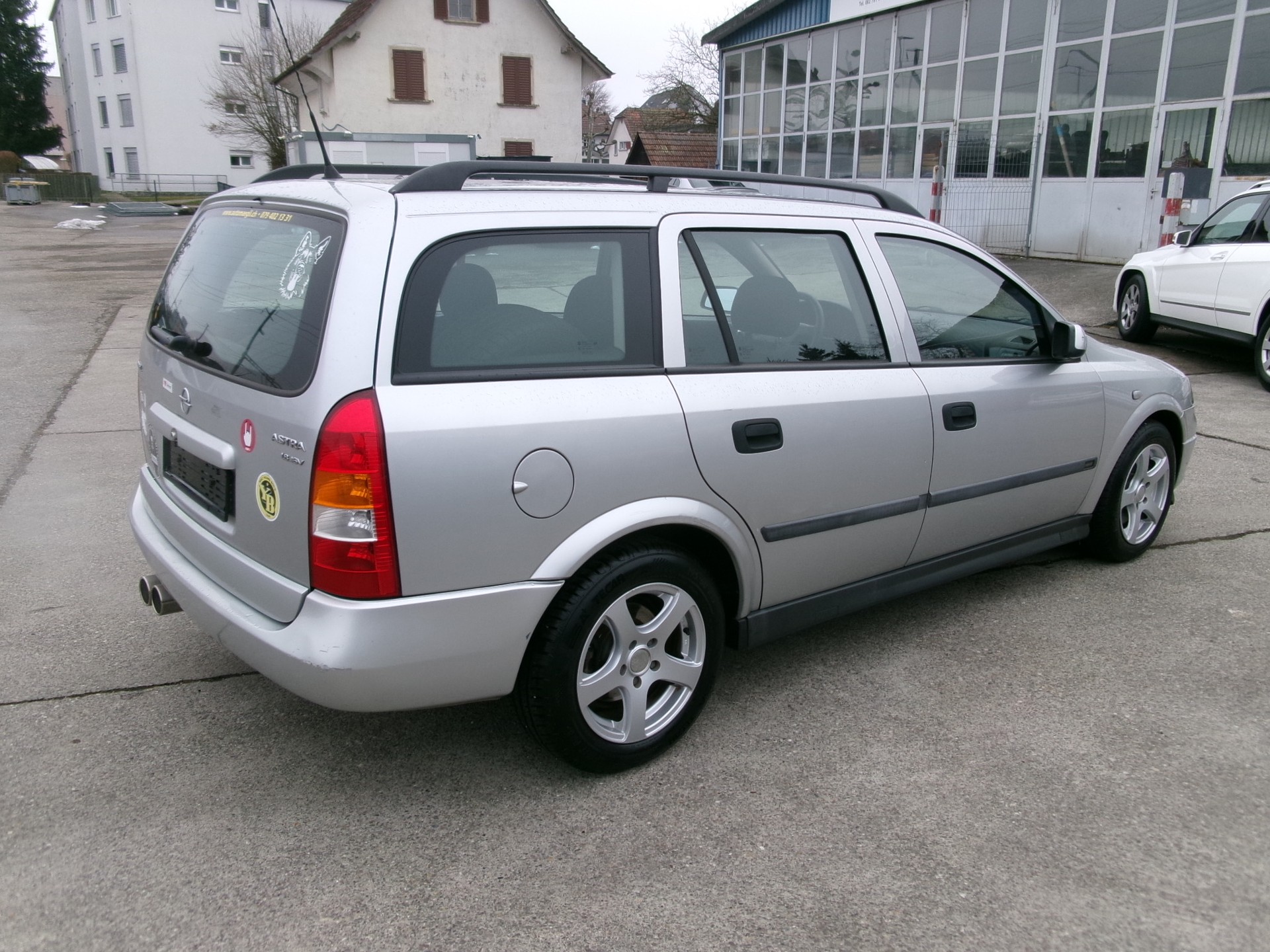 OPEL Astra Caravan 1.8i 16V Comfort-image-3