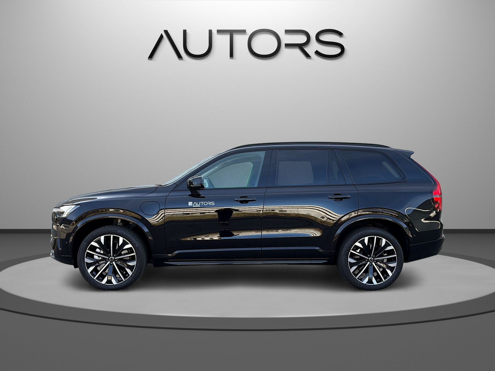 VOLVO XC90 T8 eAWD PluginHybrid Ultra Dark Geartronic-showroom-element-3