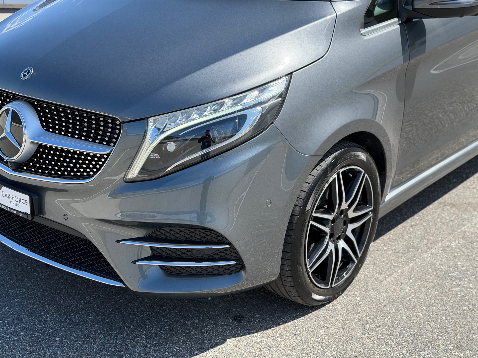 MERCEDES-BENZ V 300 d lang Swiss Edition 4Matic 9G-Tronic-image-9