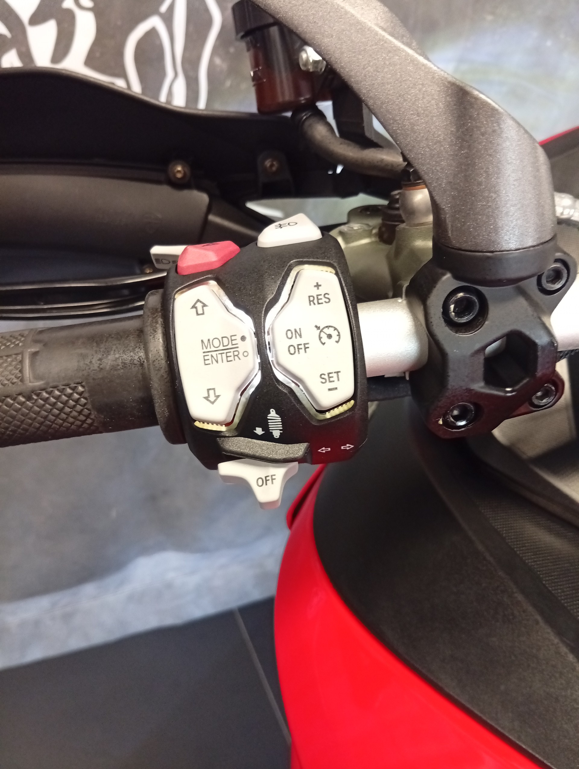 DUCATI Multistrada 950 S Speichn Felgen-image-11