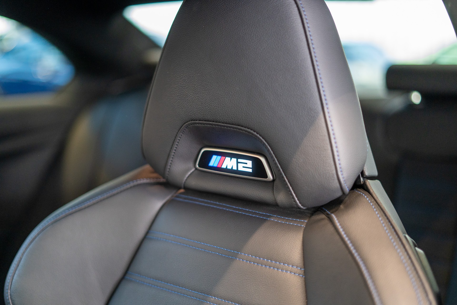 BMW M2 Coupé / LCI 480 PS / Carbon Interieur /el.Sitze /-image-9
