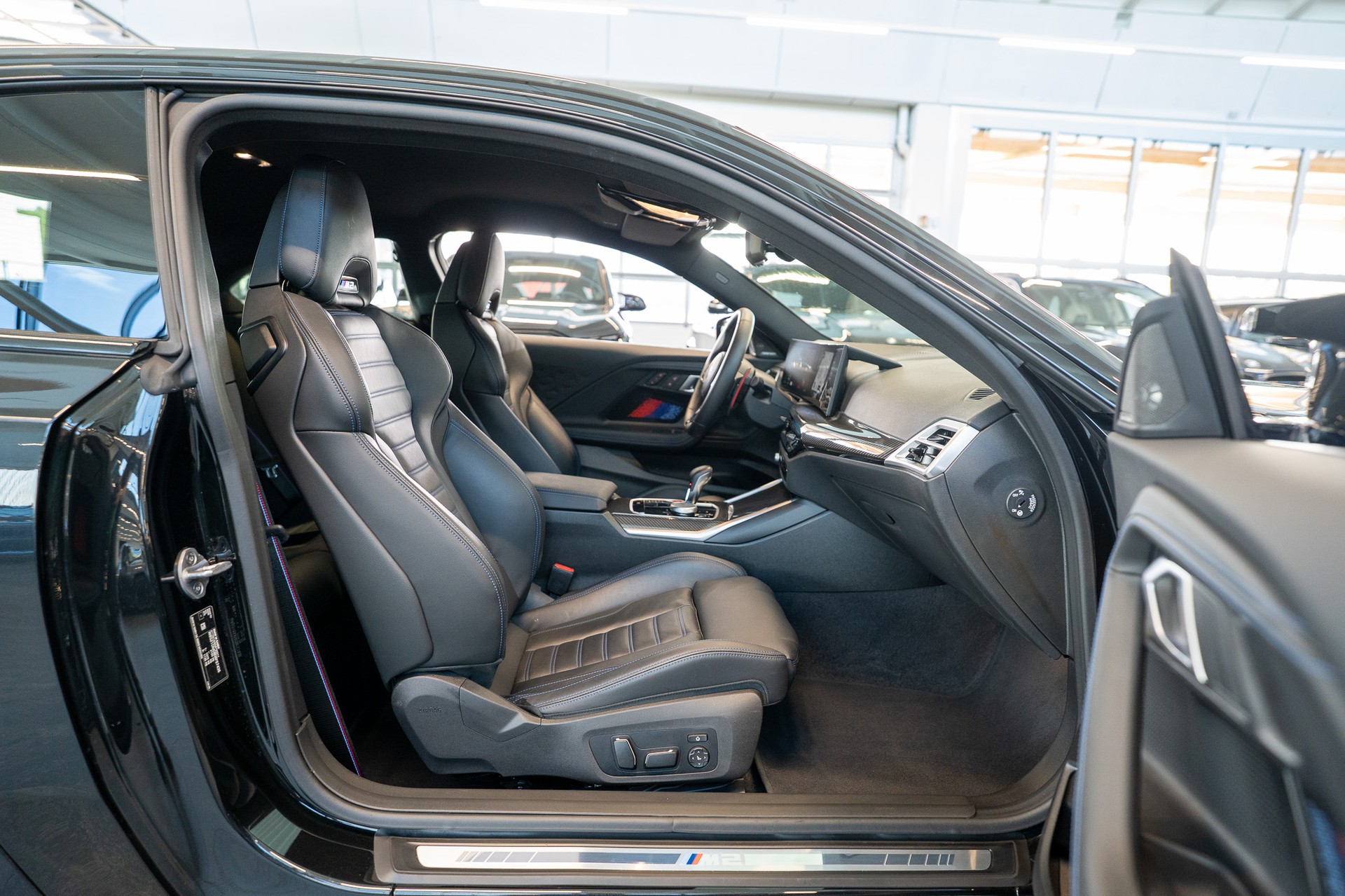 BMW M2 Coupé / LCI 480 PS / Carbon Interieur /el.Sitze /-image-14